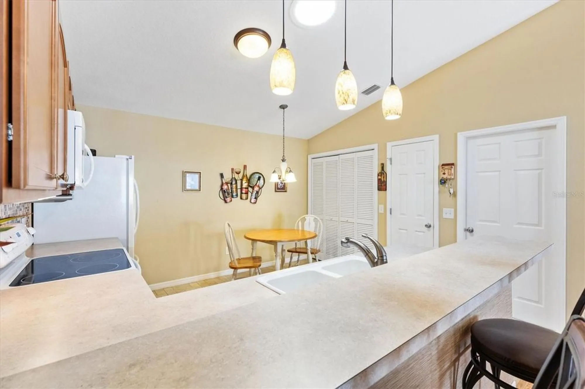 Property Slideshow image 13 of 24 | 2565 errol ter, The Villages, FL, 32162