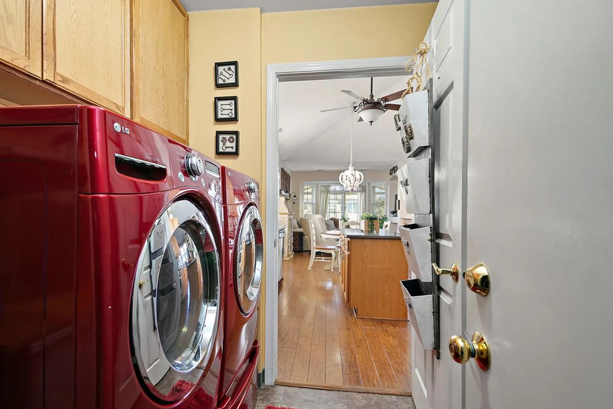 Property Slideshow image 29 of 31 | 17053 mendota dr, Lockport, IL, 60441
