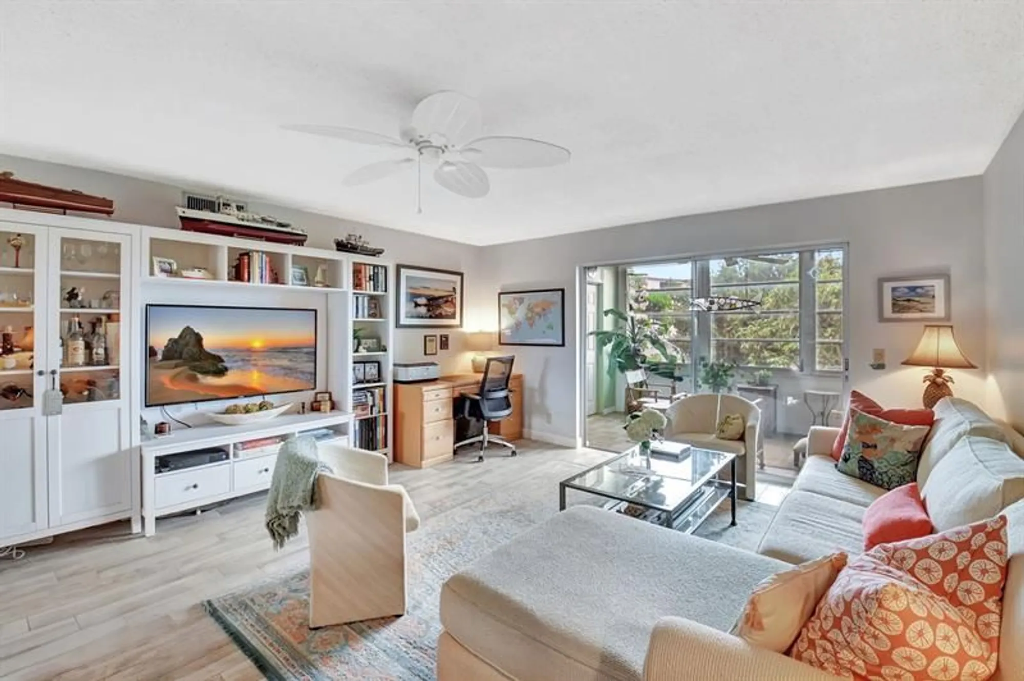 Property Slideshow image 11 of 67 | 2615 ne 3rd ct apt 301, Boynton Beach, FL, 33435