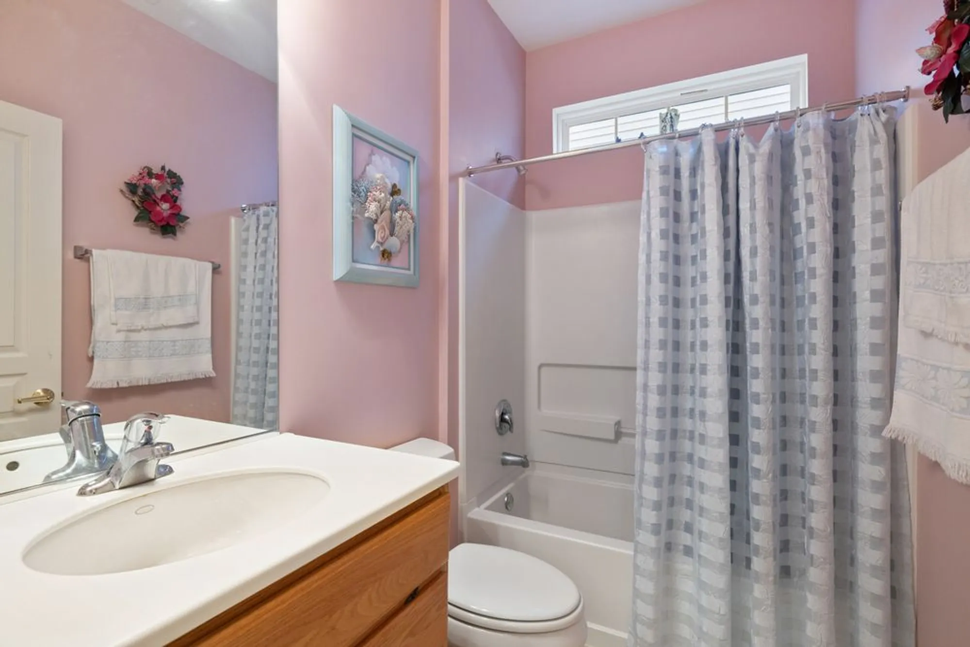 Property Slideshow image 6 of 20 | 2596 venetian ln, Elgin, IL, 60124
