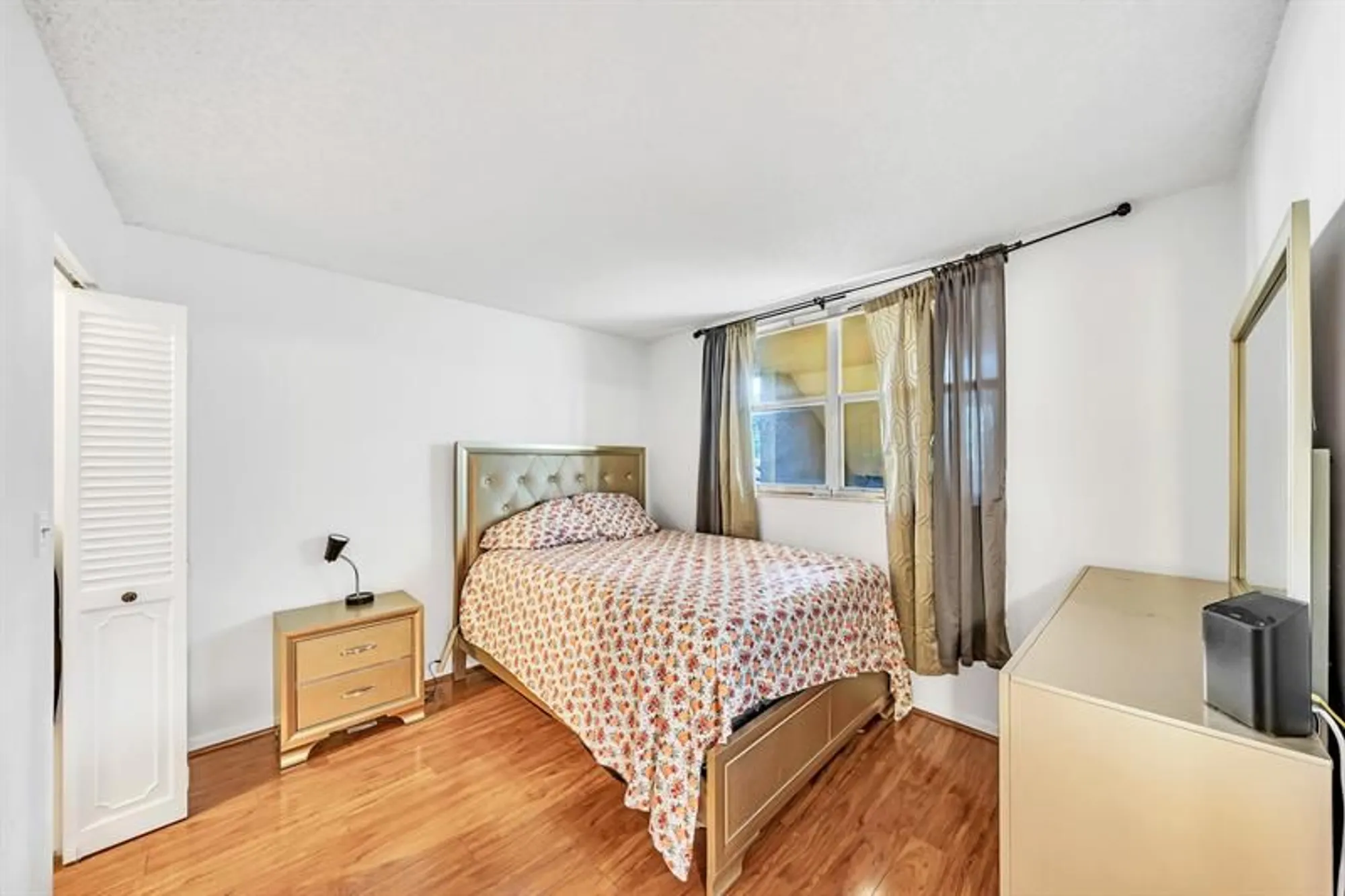 Property Slideshow image 19 of 41 | 5940 nw 64th ave apt 101, Tamarac, FL, 33319