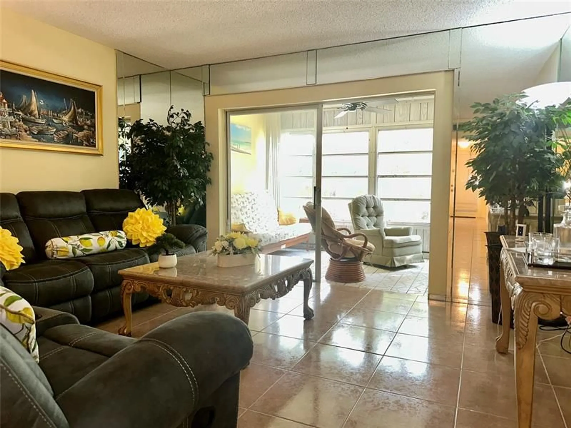 Property Slideshow image 11 of 17 | 1015 country club dr 307, Margate, FL, 33063