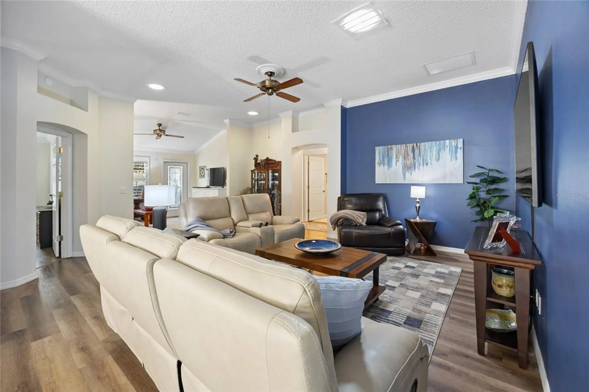 Property Slideshow image 11 of 32 | 913 soledad way, The Villages, FL, 32159