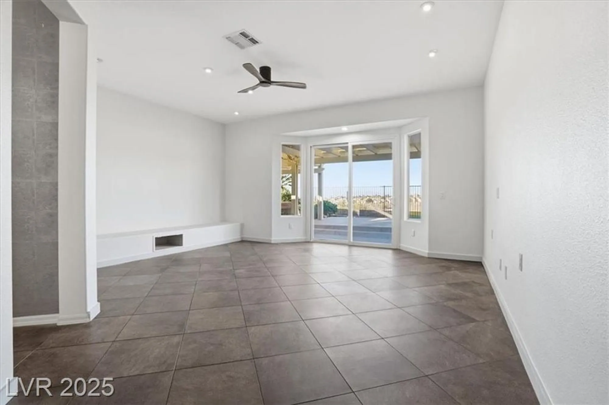 Property Slideshow image 19 of 56 | 2874 hartwick pines dr, Henderson, NV, 89052