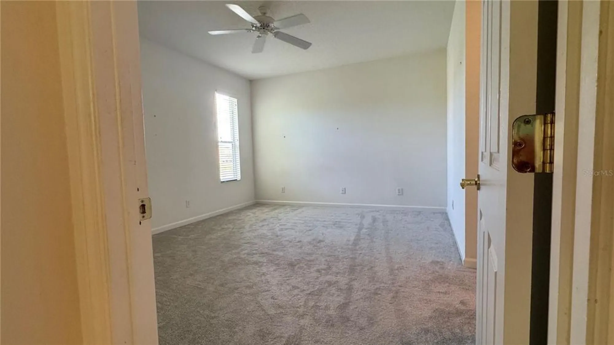 Property Slideshow image 11 of 24 | 8228 simpson falls ct, Sarasota, FL, 34243