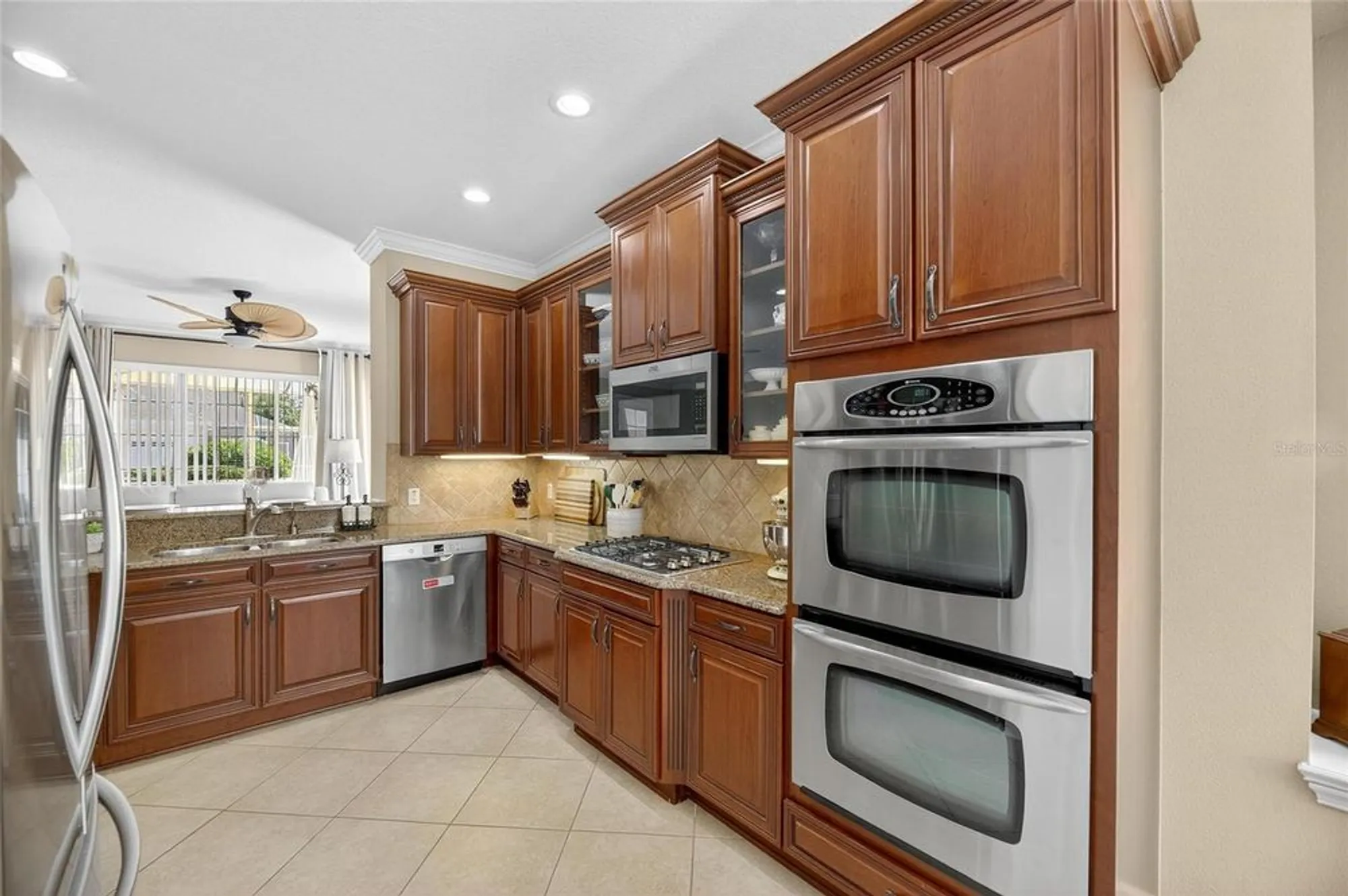 Property Slideshow image 37 of 85 | 5312 golden isles dr, Apollo Beach, FL, 33572