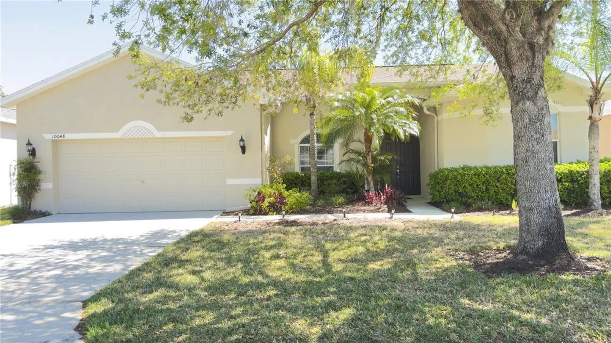 Property Slideshow image 1 of 45 | 10048 cleghorn dr, San Antonio, FL, 33576