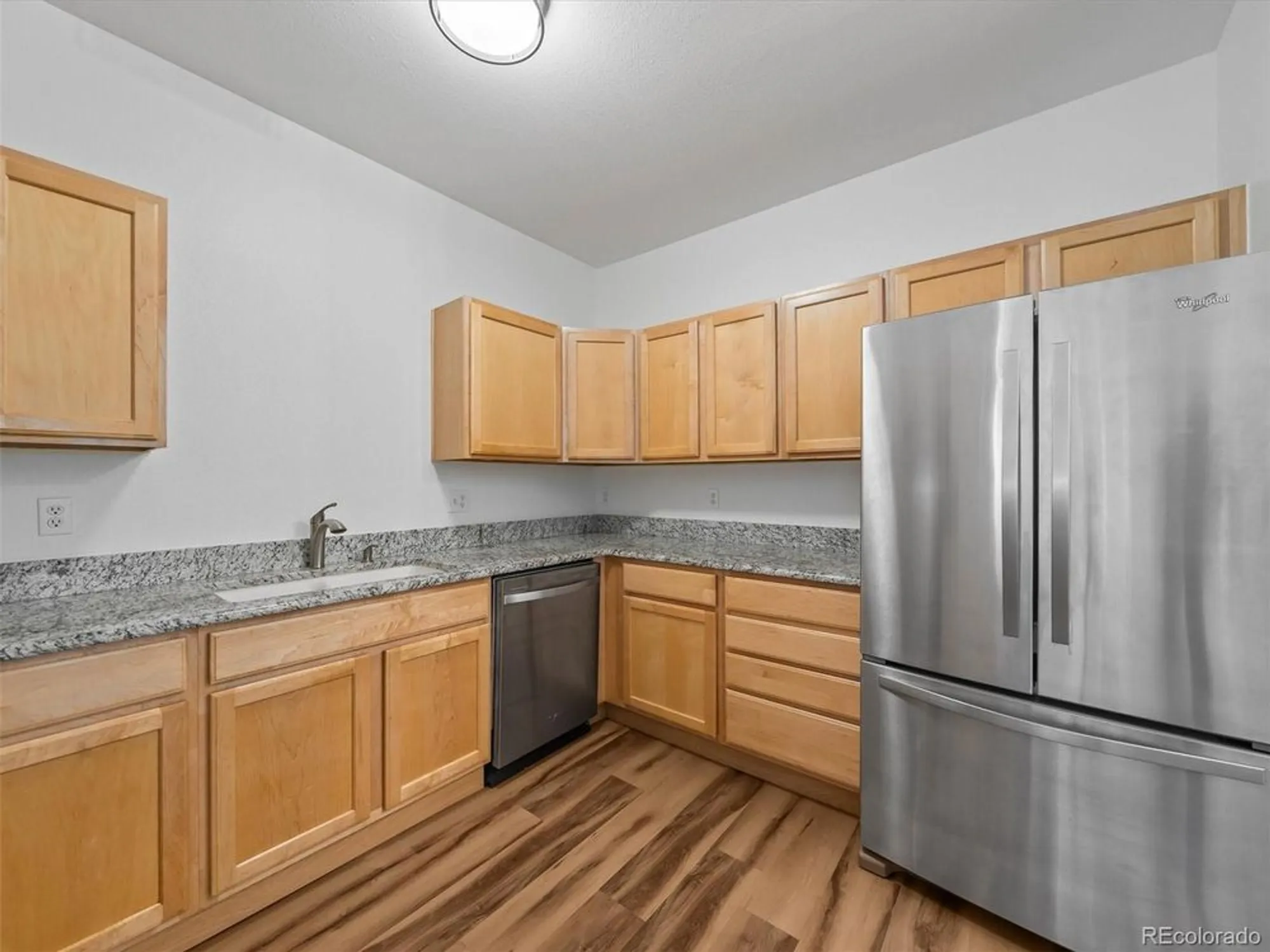 Property Slideshow image 8 of 40 | 2894 w riverwalk cir b108, Littleton, CO, 80123