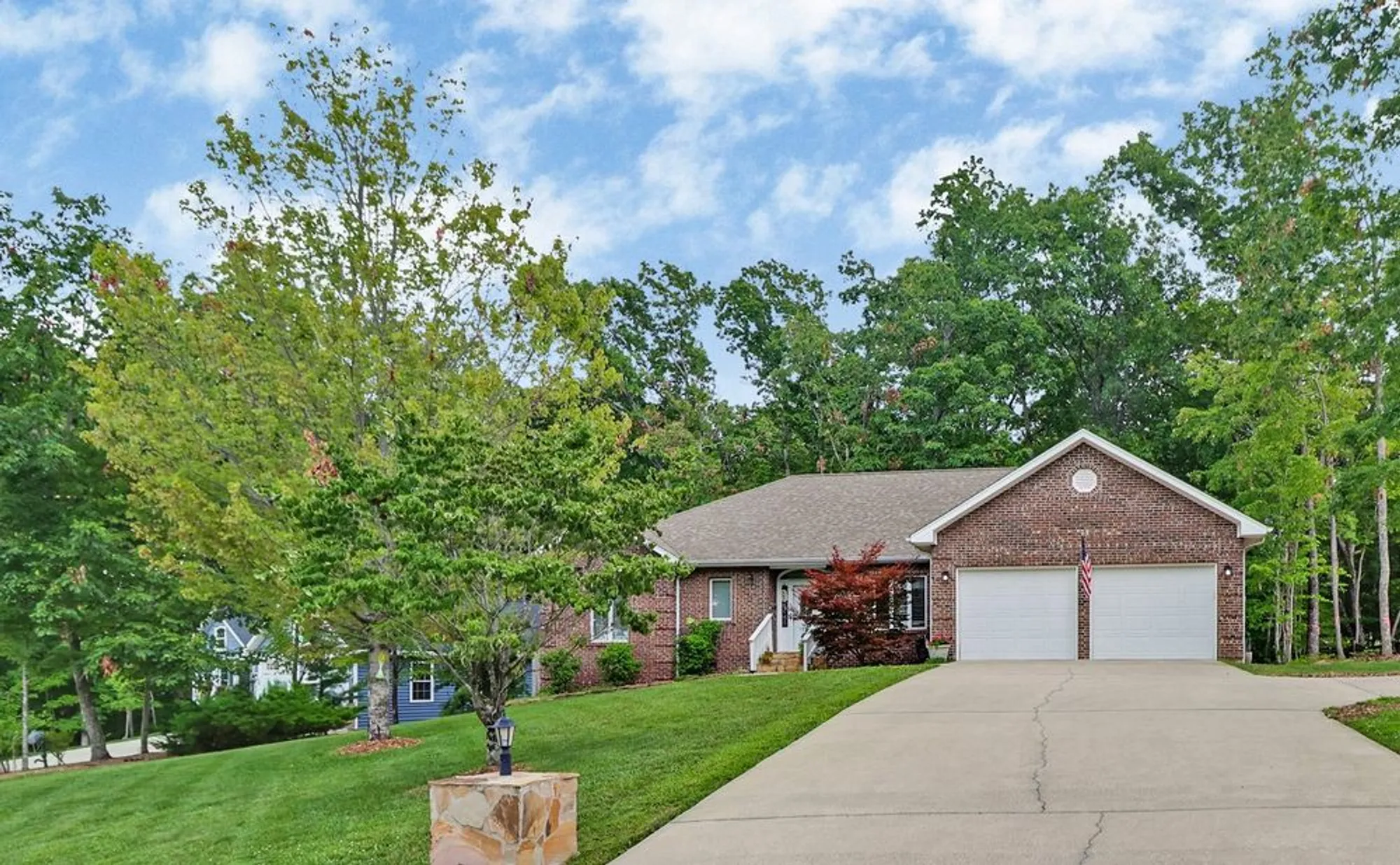 Property Slideshow image 5 of 42 | 12 chelteham ln, Crossville, TN, 38558