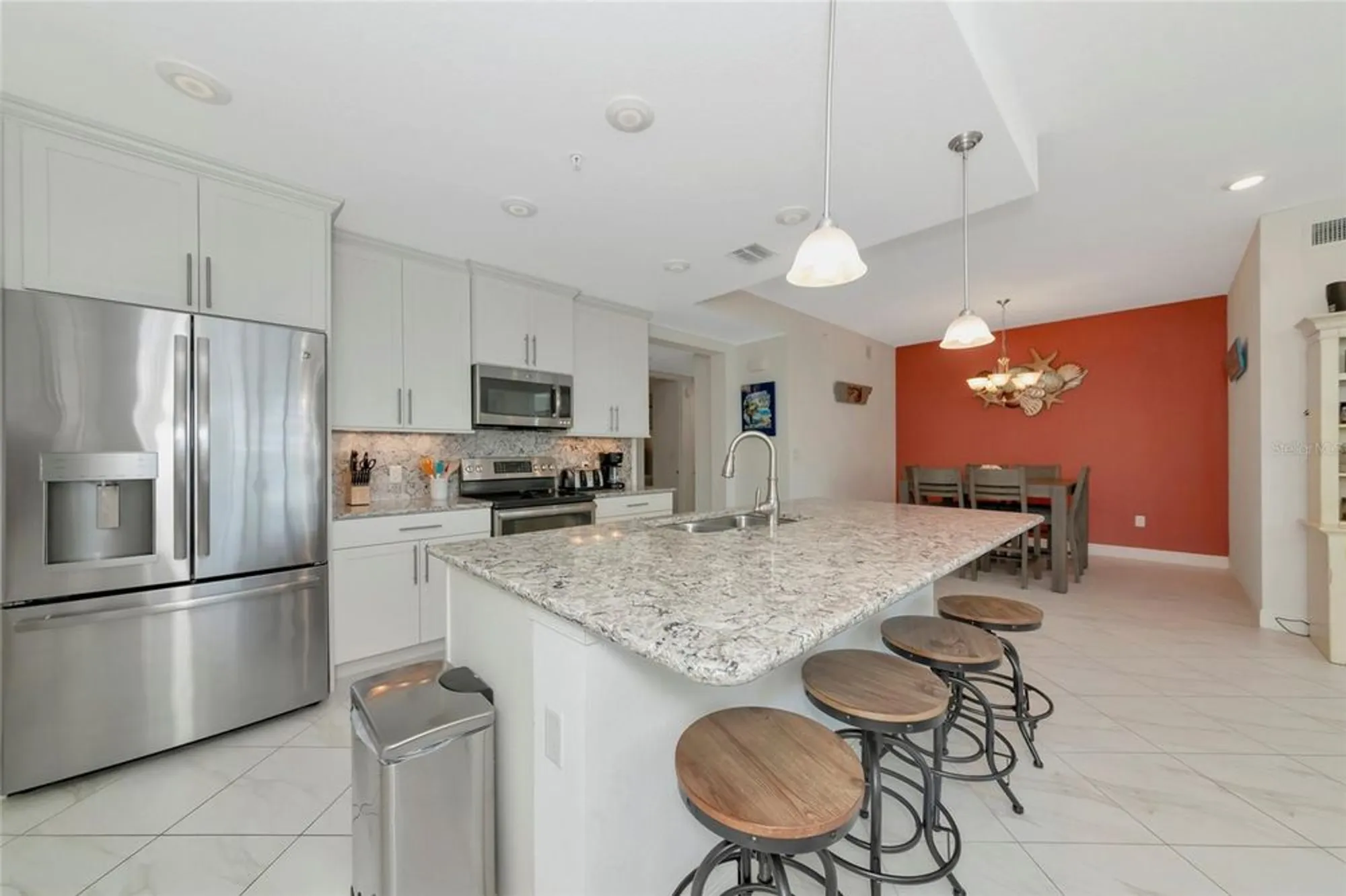 Property Slideshow image 9 of 78 | 395 aruba cir 203, Bradenton, FL, 34209