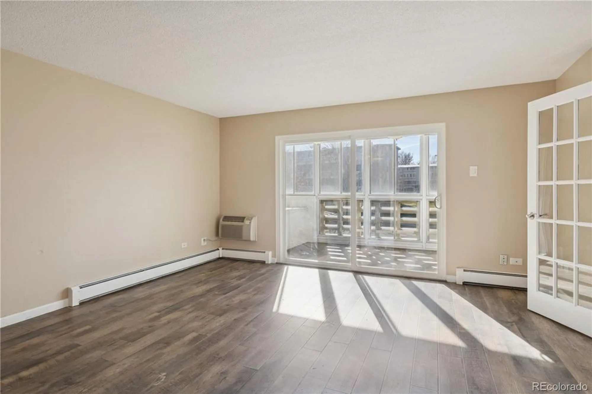 Property Slideshow image 9 of 35 | 660 s alton way 7b, Denver, CO, 80247