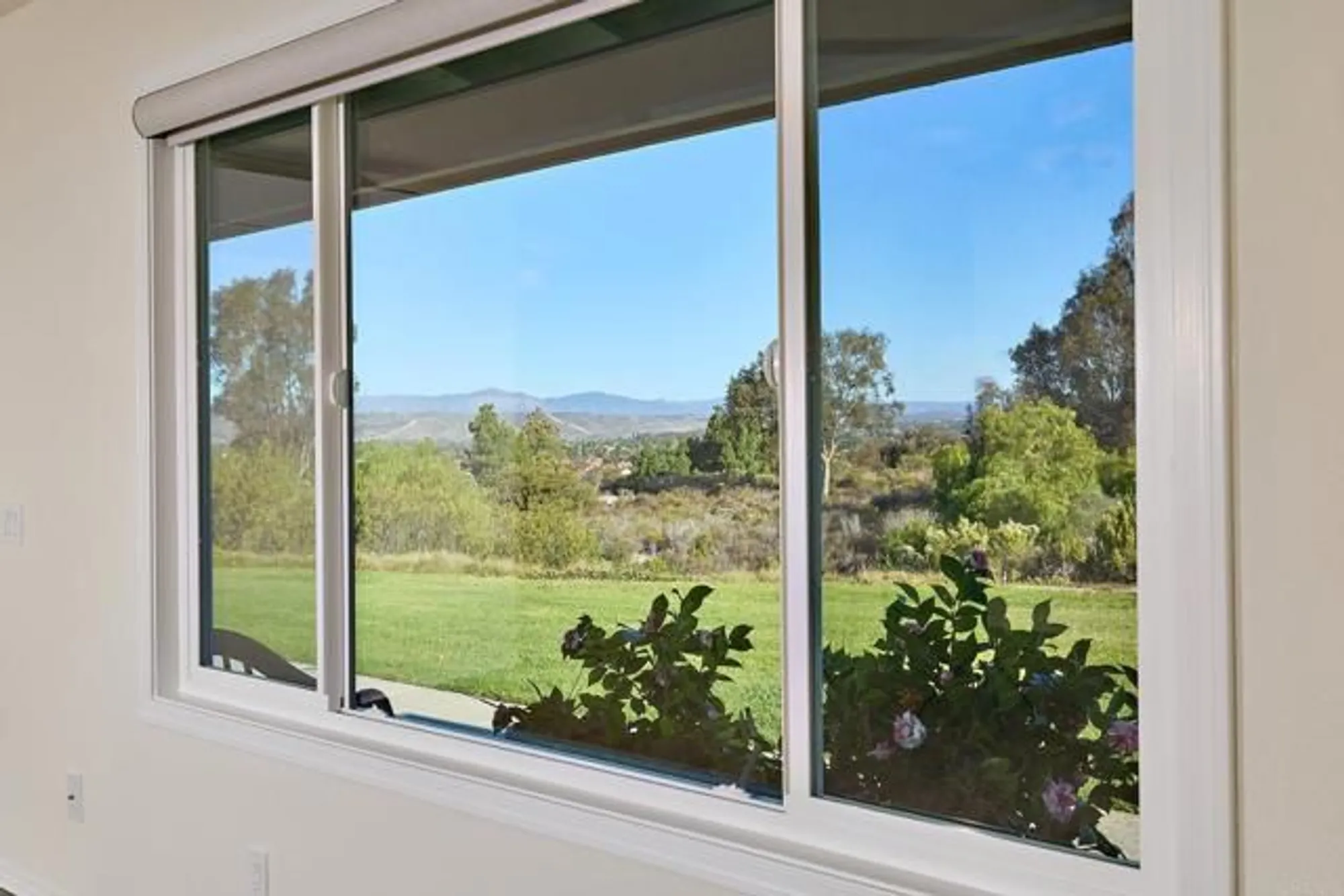 Property Slideshow image 3 of 23 | 942 royal tern way, Oceanside, CA, 92057