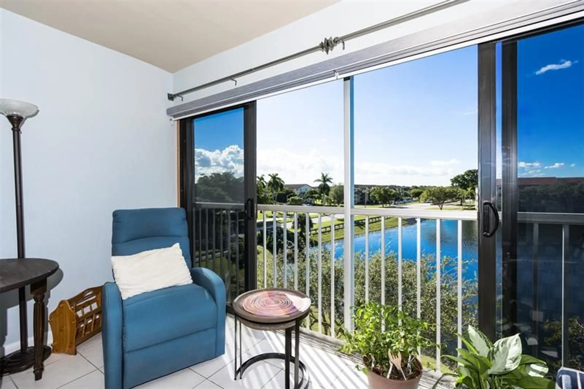 Property Slideshow image 16 of 35 | 12900 sw 13th st e403, Pembroke Pines, FL, 33027