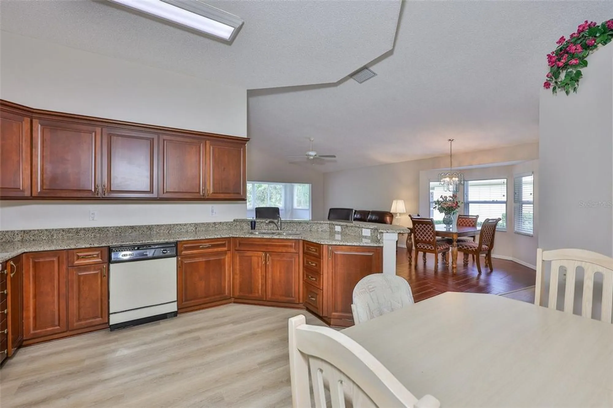 Property Slideshow image 14 of 40 | 2433 nantucket harbor loop, Sun City Center, FL, 33573