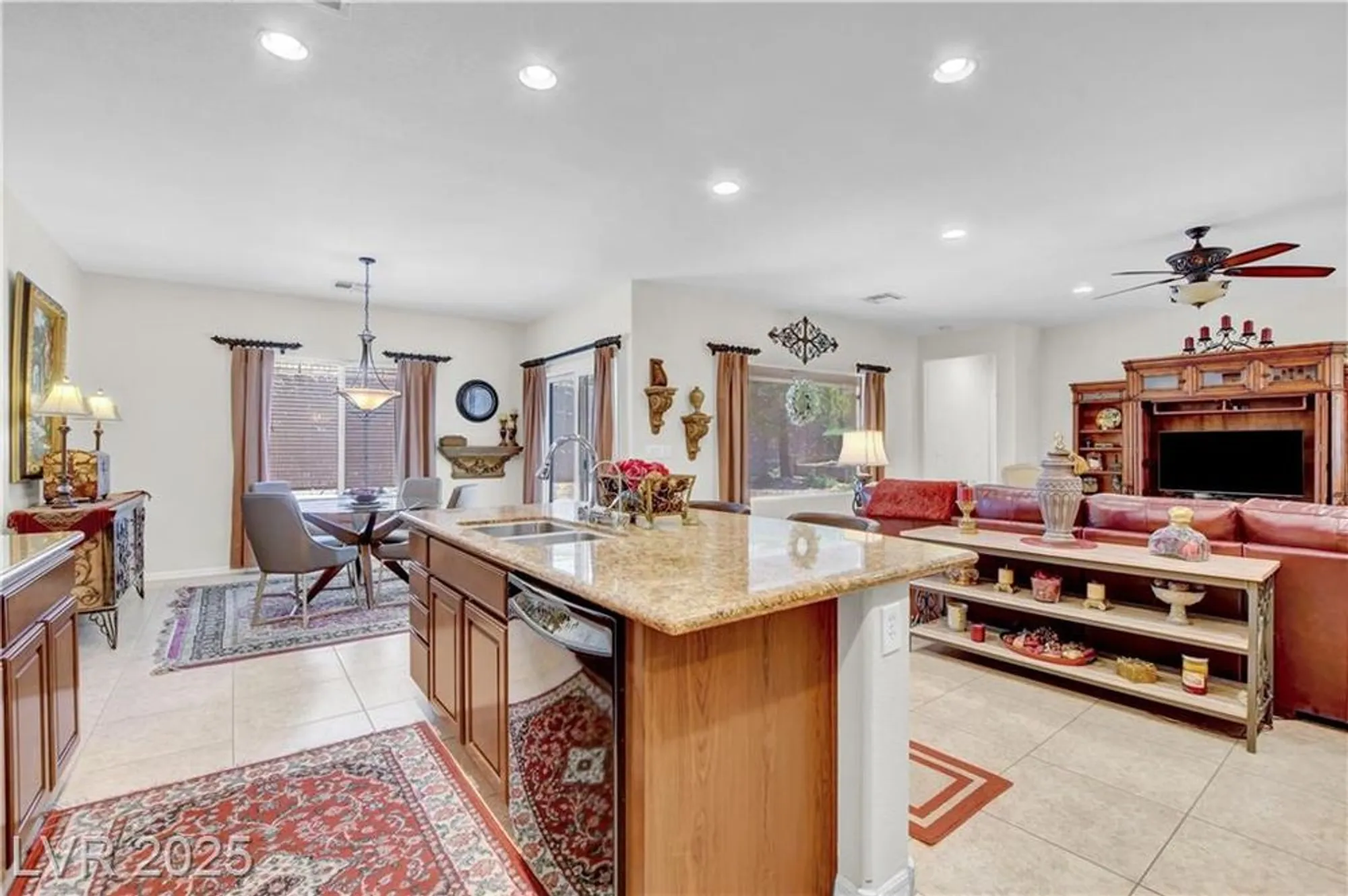 Property Slideshow image 22 of 66 | 2312 perrysburg dr, Henderson, NV, 89044