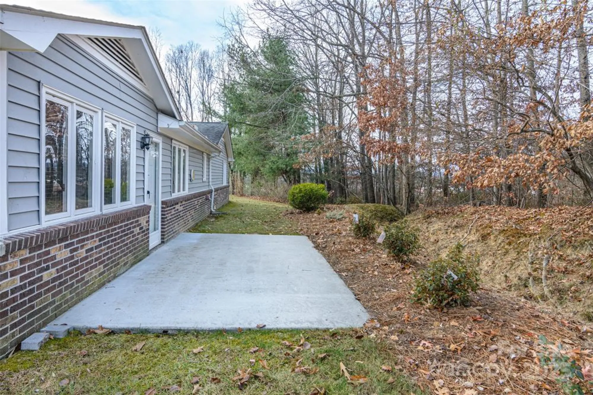 Property Slideshow image 36 of 37 | 308 dellford ct, Hendersonville, NC, 28792