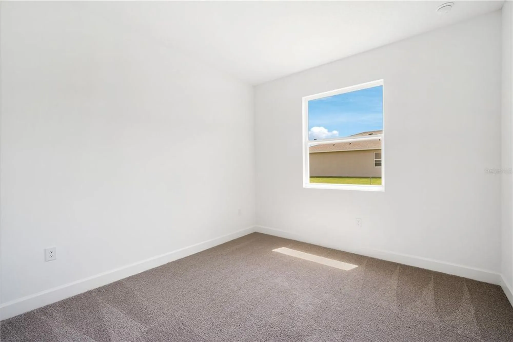 Property Slideshow image 24 of 30 | 9196 players dr, Weeki Wachee, FL, 34613