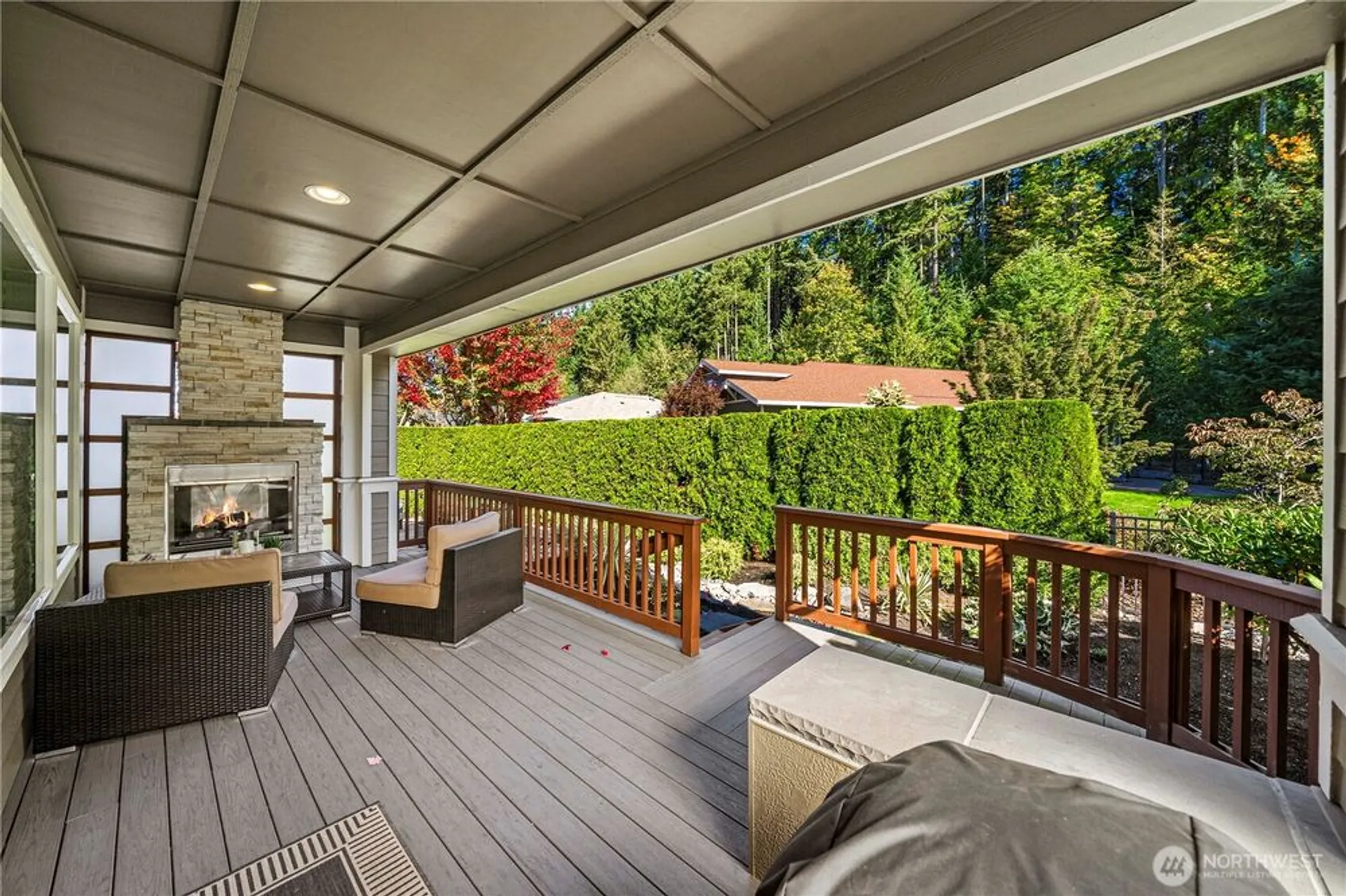 Property Slideshow image 4 of 33 | 14613 knoll park ct, Bonney Lake, WA, 98391