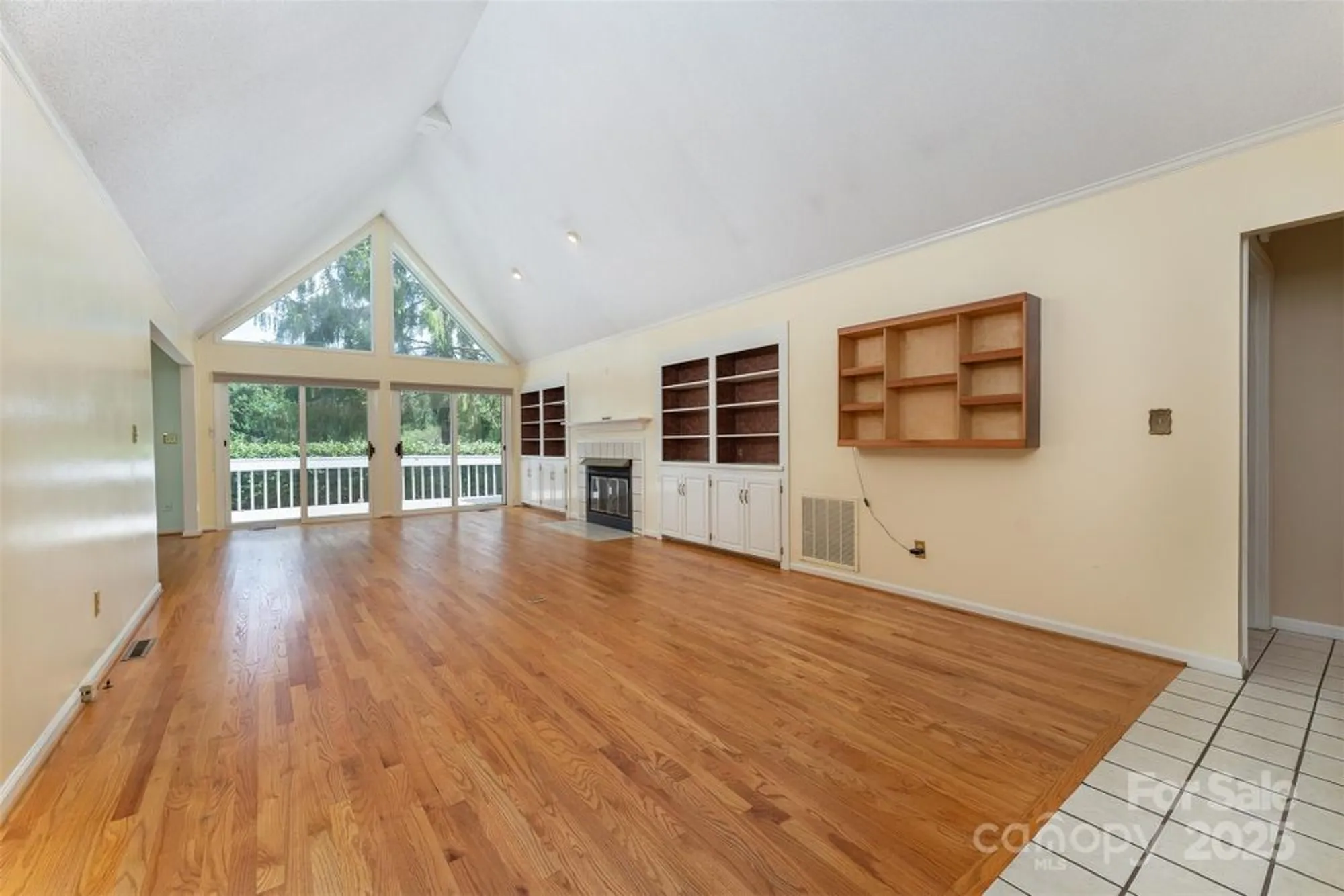 Property Slideshow image 10 of 41 | 144 overlook dr, Flat Rock, NC, 28731