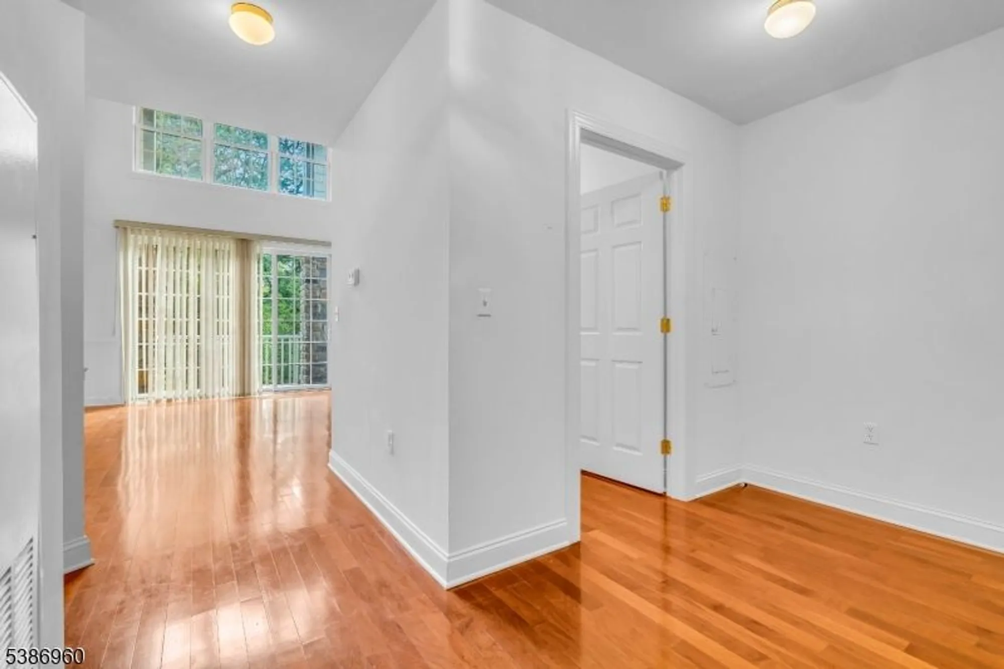 Property Slideshow image 5 of 38 | 182 victoria dr, Basking Ridge, NJ, 07920