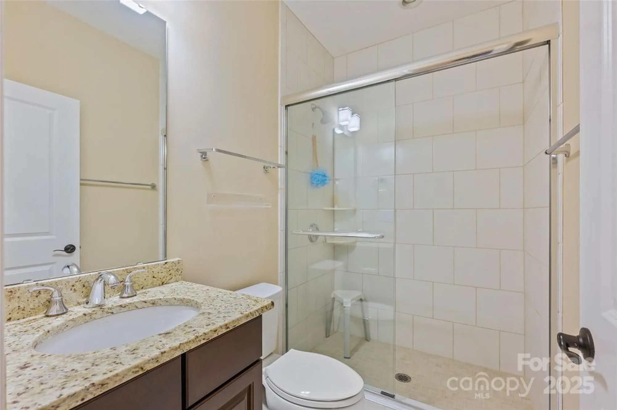 Property Slideshow image 19 of 27 | 14629 glen valley ct, Charlotte, NC, 28278