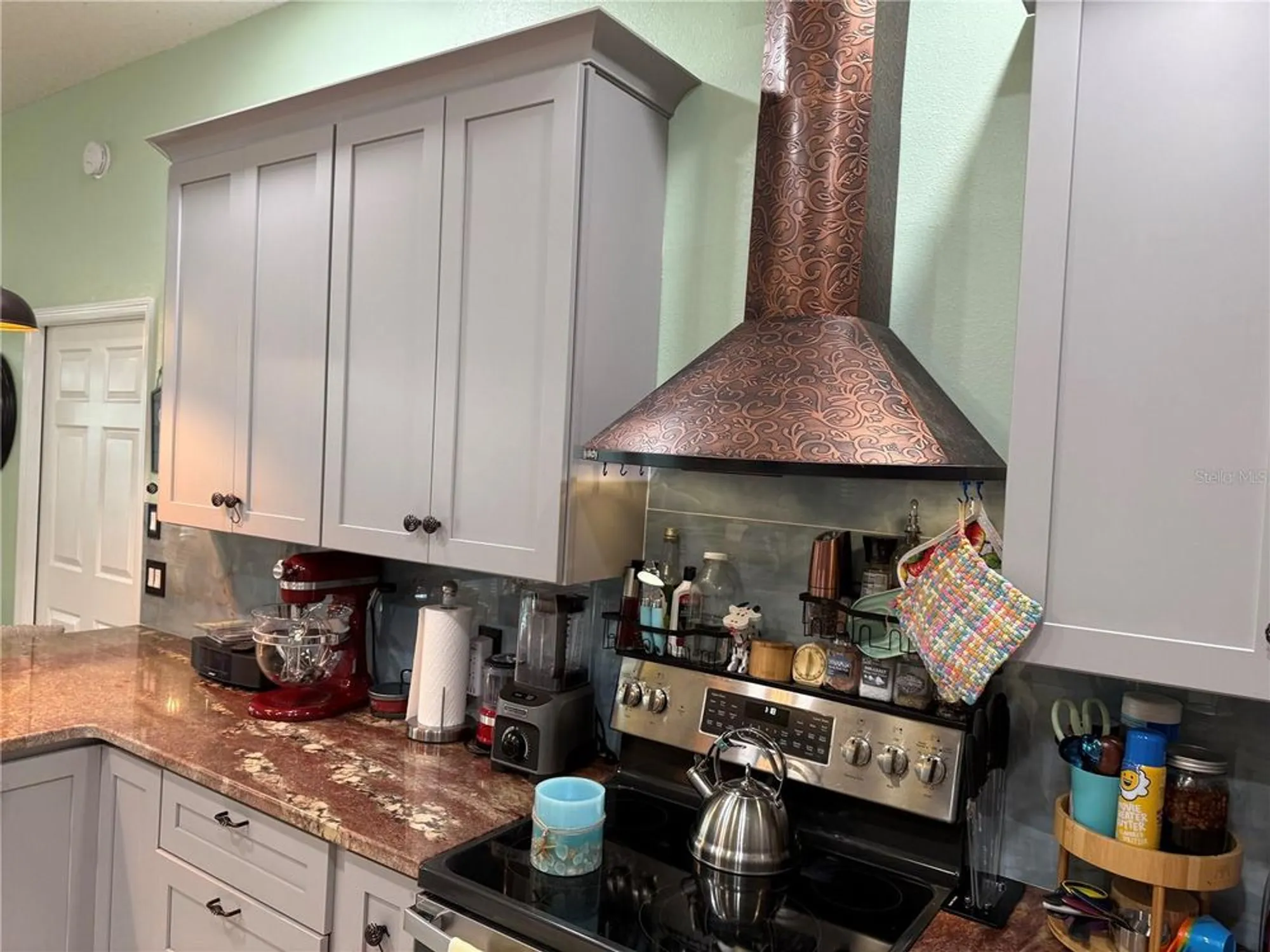 Property Slideshow image 8 of 26 | 2069 overbrook ln, Spring Hill, FL, 34606