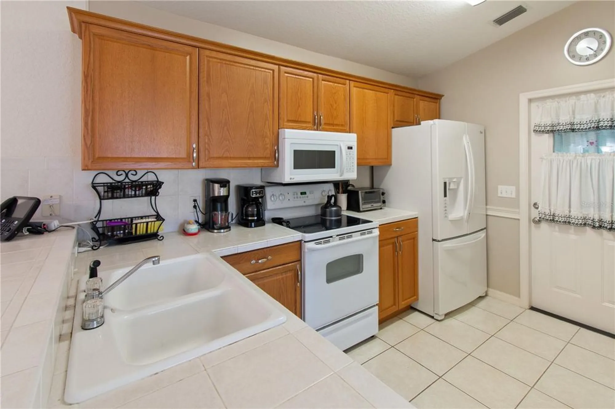 Property Slideshow image 6 of 24 | 1822 nicaragua way, Winter Haven, FL, 33881