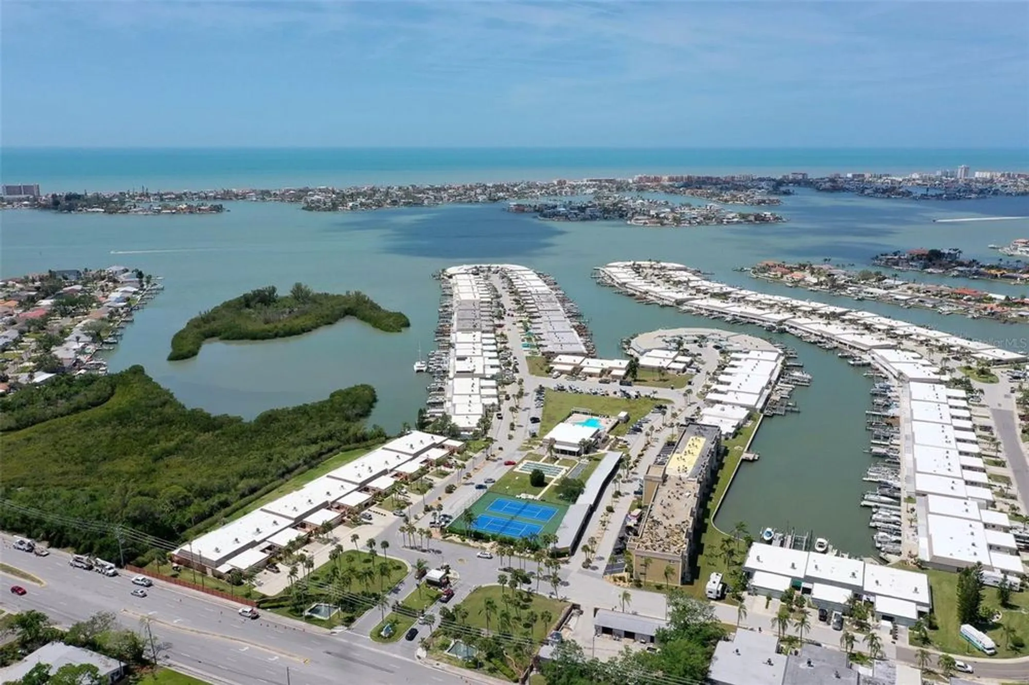 Property Slideshow image 35 of 38 | 1 boca ciega point blvd apt 212, St Petersburg, FL, 33708