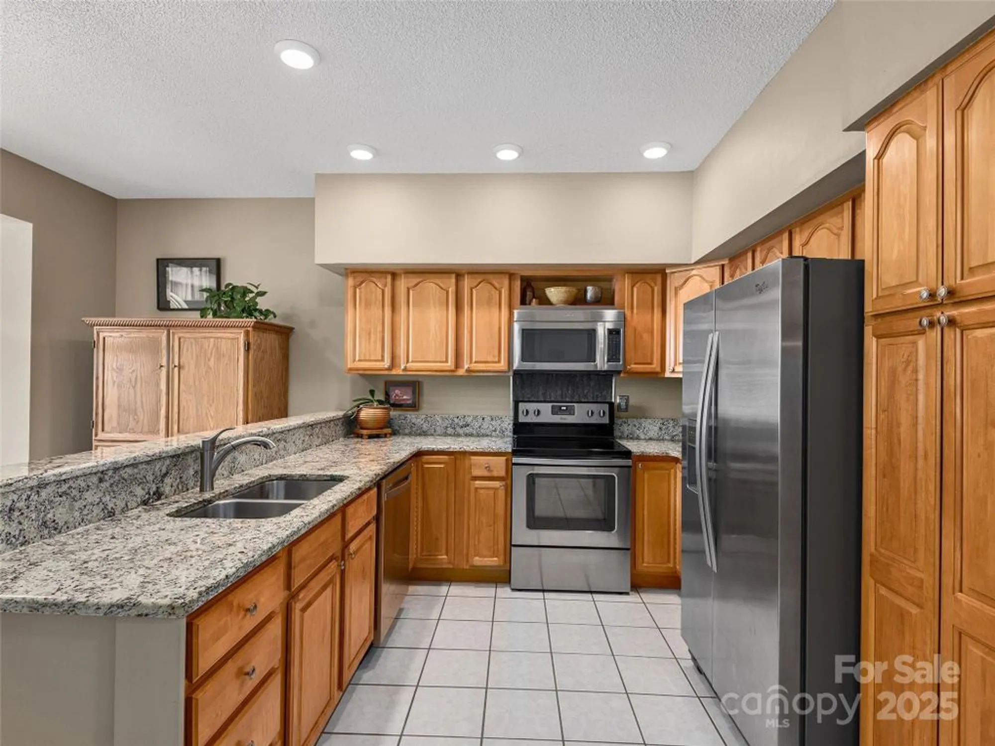 Property Slideshow image 12 of 37 | 306 croydon dr, Hendersonville, NC, 28791