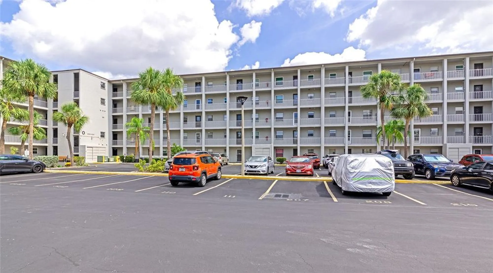 Property Slideshow image 43 of 44 | 3072 lake bayshore dr o- 119, Bradenton, FL, 34205