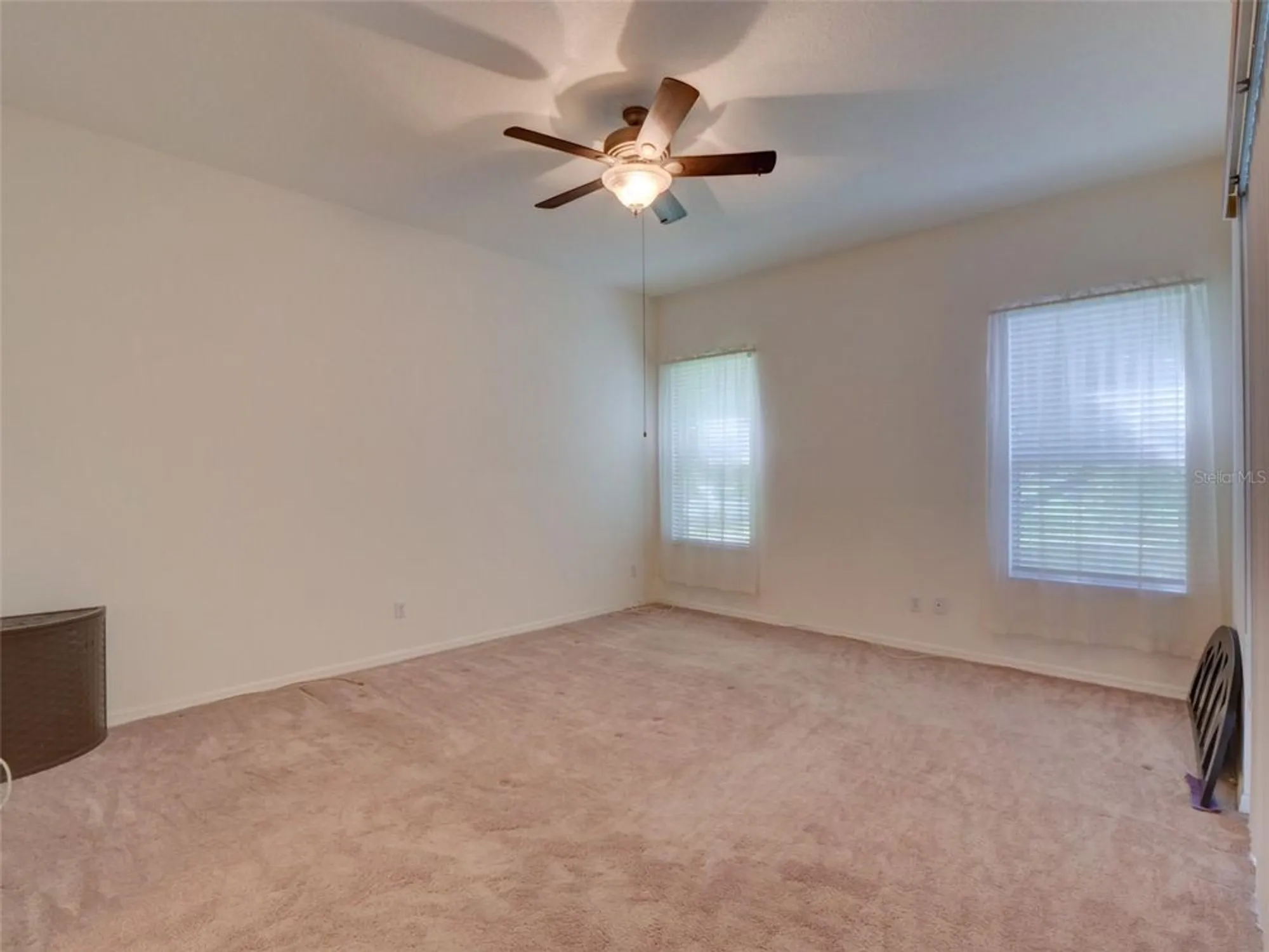 Property Slideshow image 13 of 30 | 25301 forest oak ct, Leesburg, FL, 34748