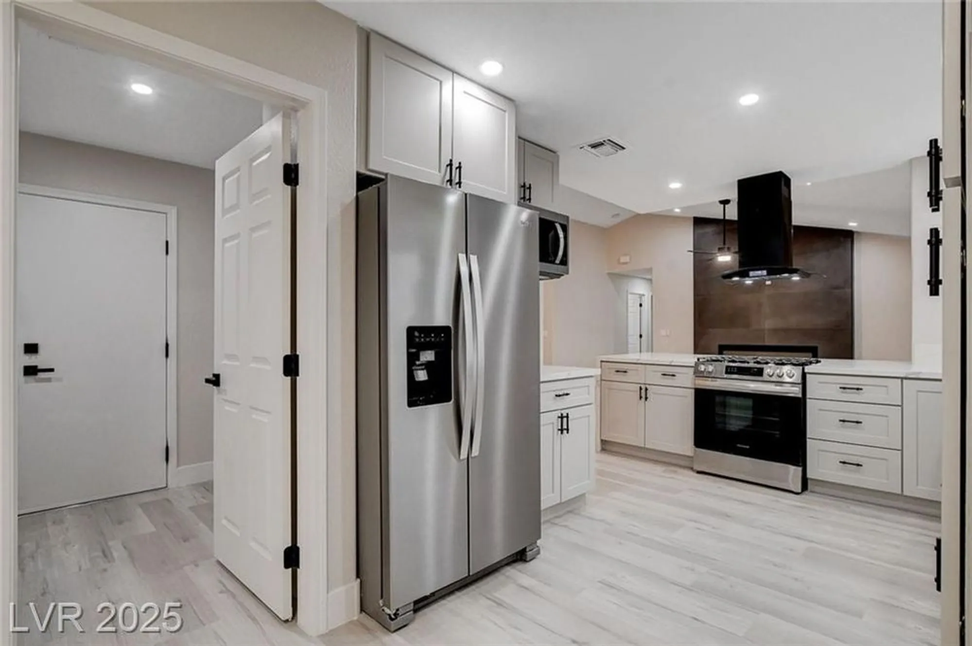 Property Slideshow image 16 of 39 | 3104 hayden ct, Las Vegas, NV, 89134