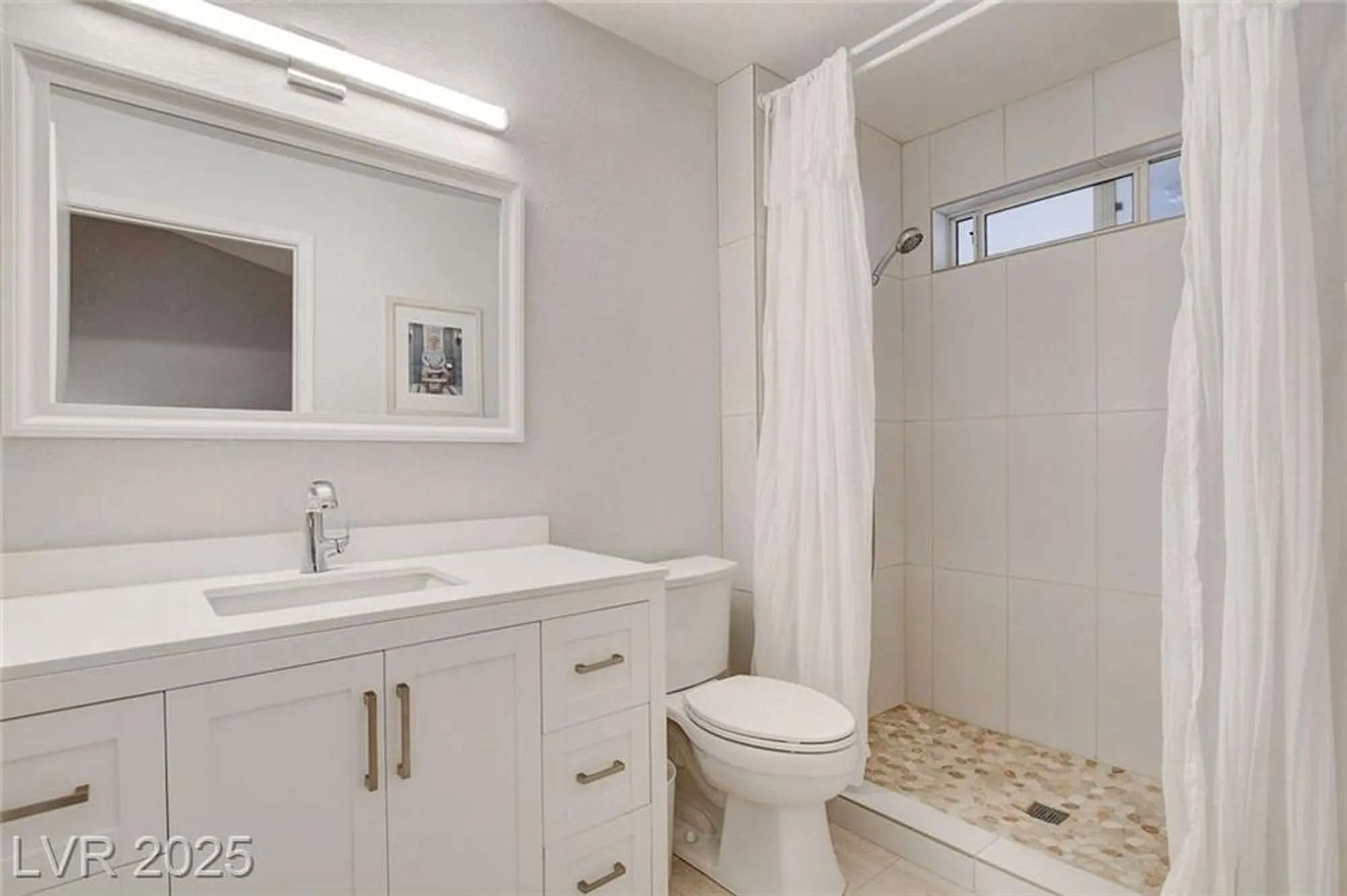 Property Slideshow image 35 of 42 | 9037 grayling dr, Las Vegas, NV, 89134