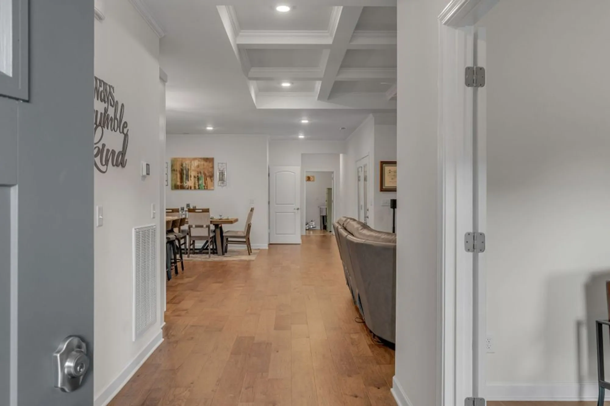 Property Slideshow image 5 of 56 | 6035 parkhaven blvd, Hermitage, TN, 37076