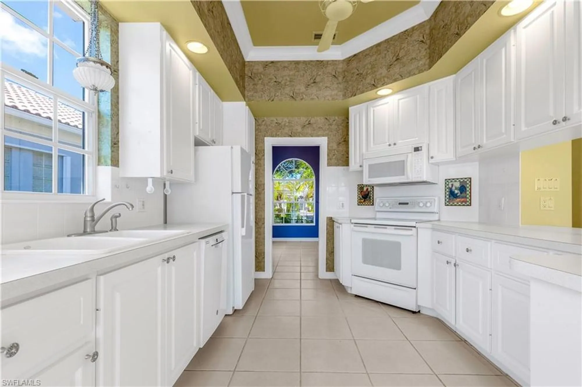 Property Slideshow image 20 of 49 | 3790 whidbey way, Naples, FL, 34119