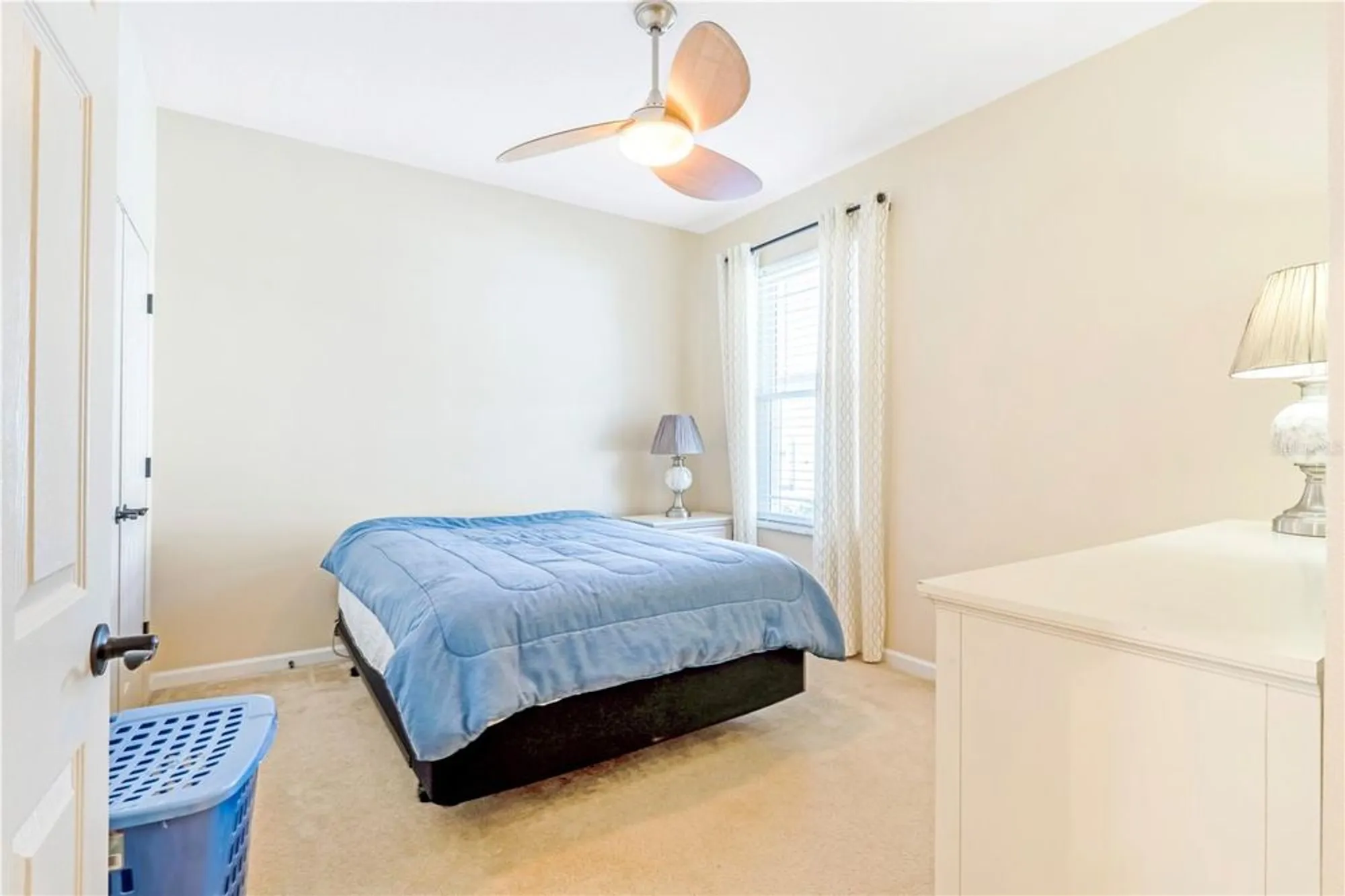 Property Slideshow image 17 of 33 | 123 avenham dr, Deland, FL, 32724