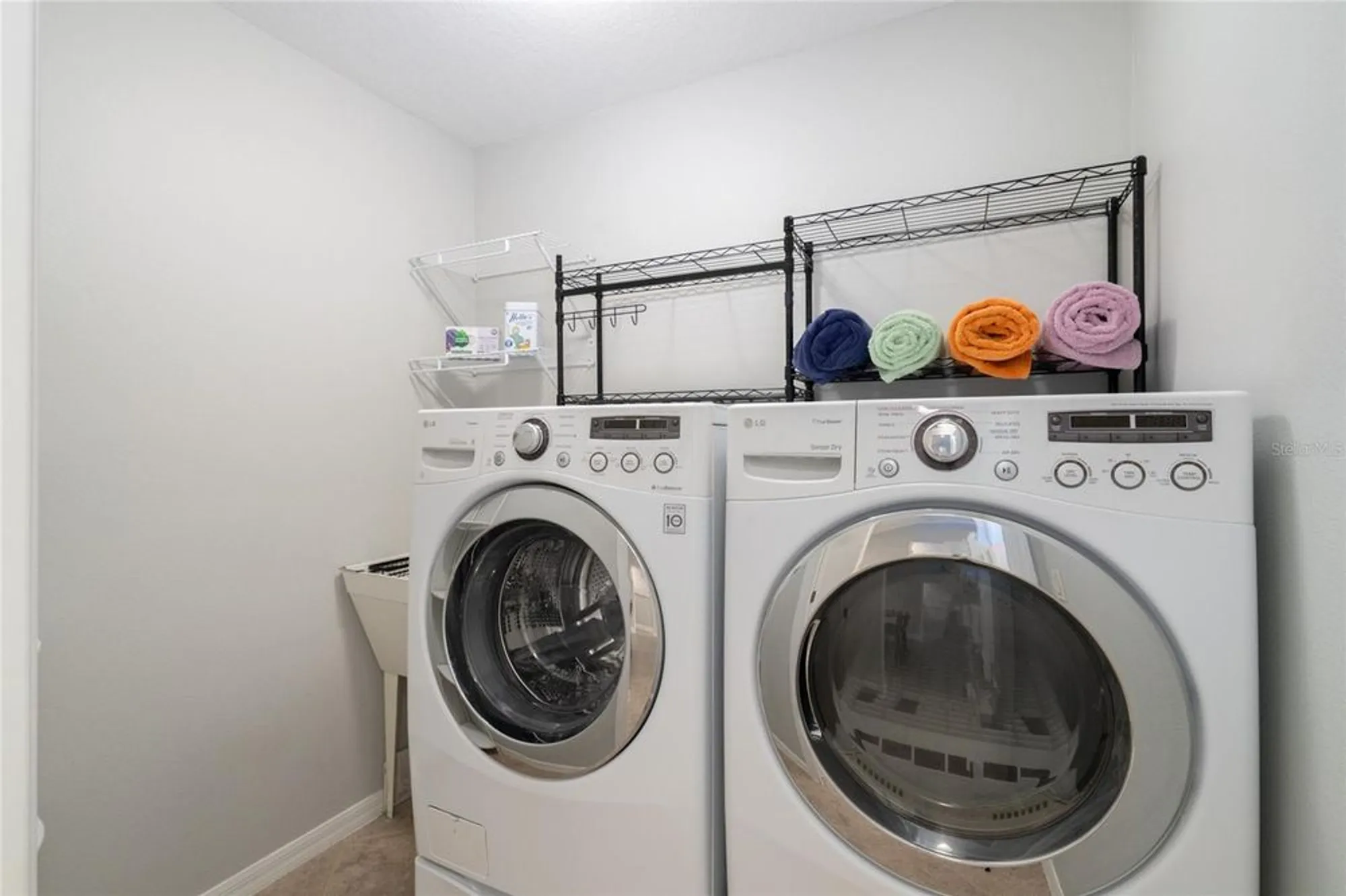 Property Slideshow image 26 of 62 | 967 livingston loop, The Villages, FL, 32162