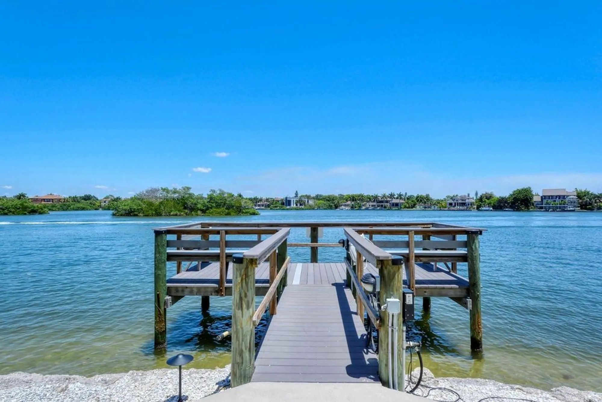 Property Slideshow image 58 of 60 | 1350 n portofino dr apt 108, Sarasota, FL, 34242