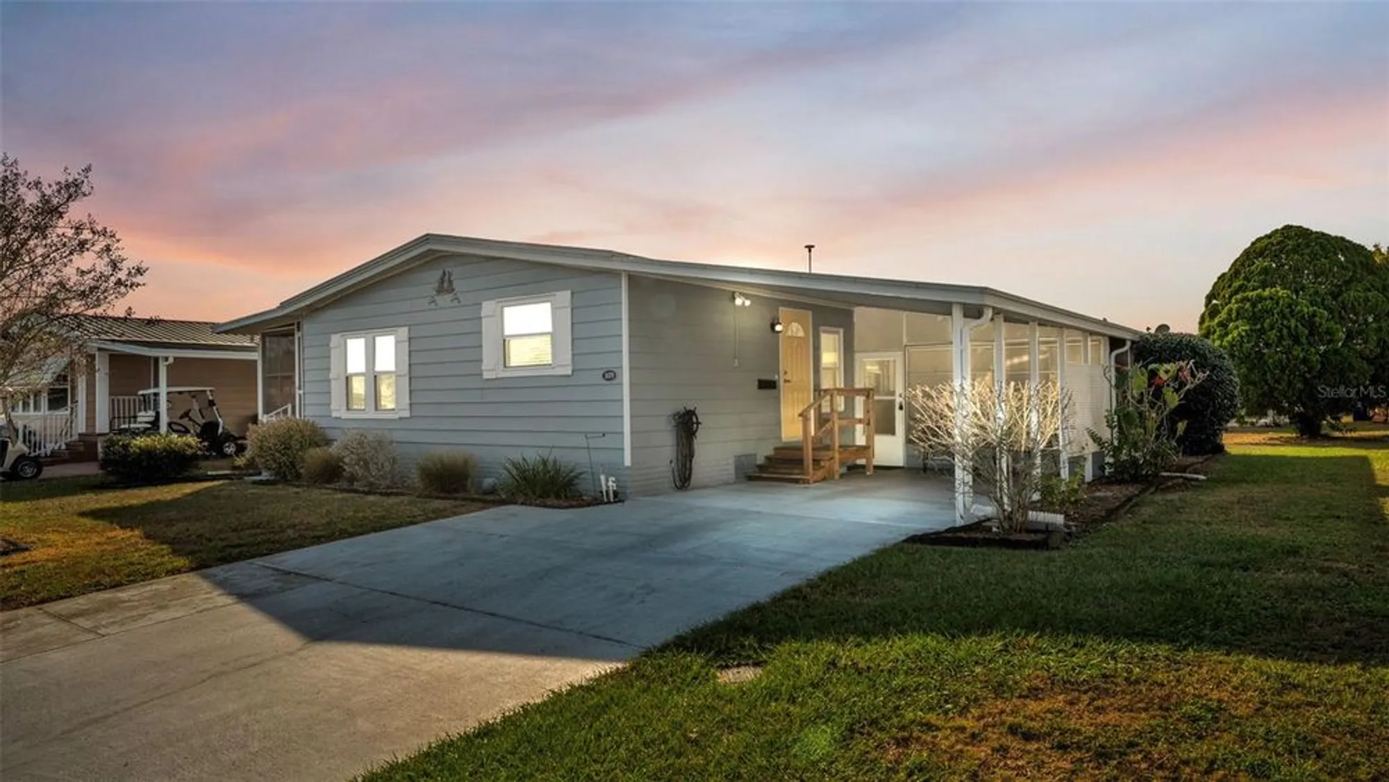 Property Slideshow image 1 of 59 | 5079 lodgewood dr, Lakeland, FL, 33810