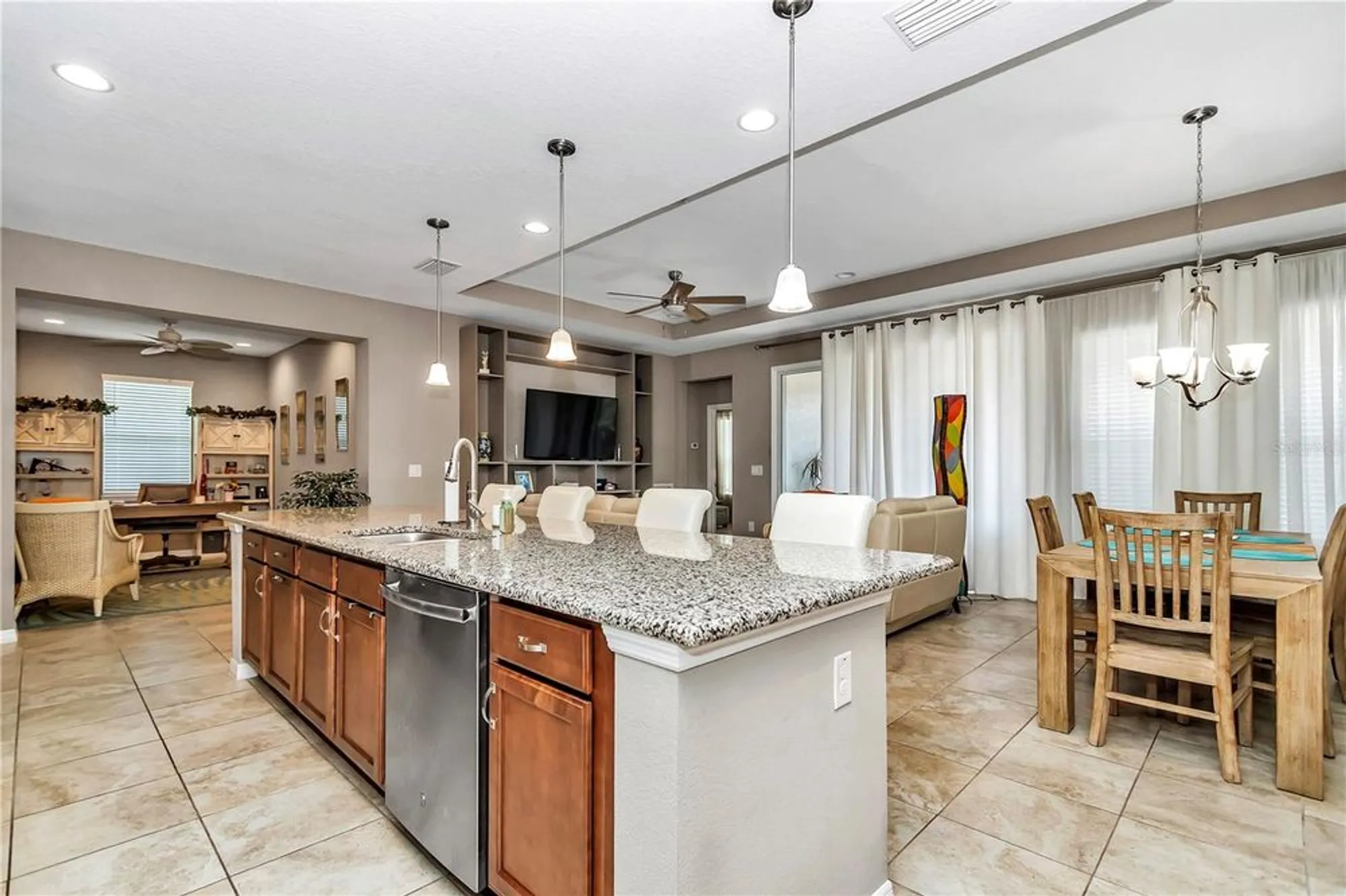 Property Slideshow image 16 of 52 | 5662 nw 40th pl, Ocala, FL, 34482