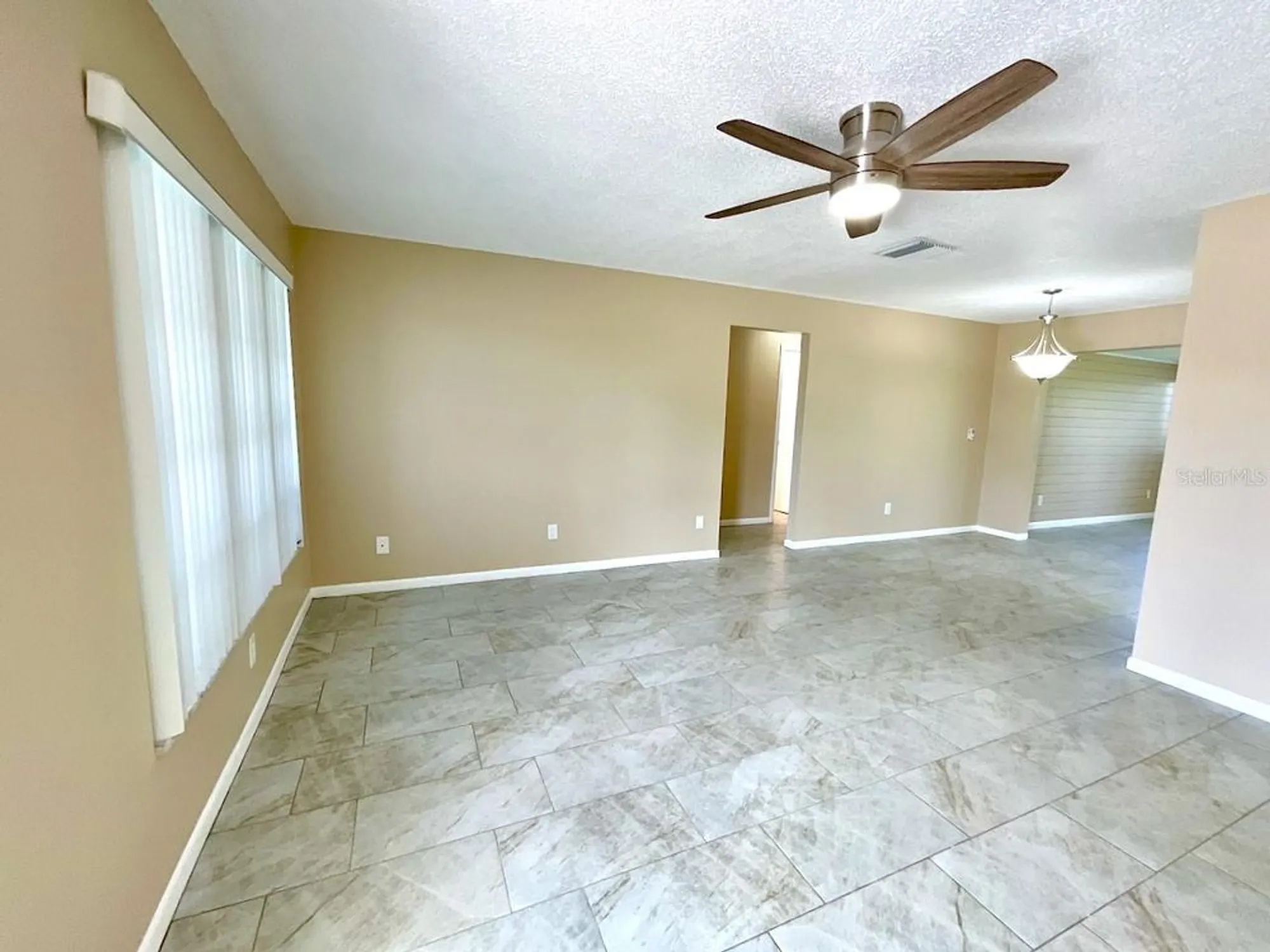 Property Slideshow image 4 of 33 | 10157 43rd way, Pinellas Park, FL, 33782