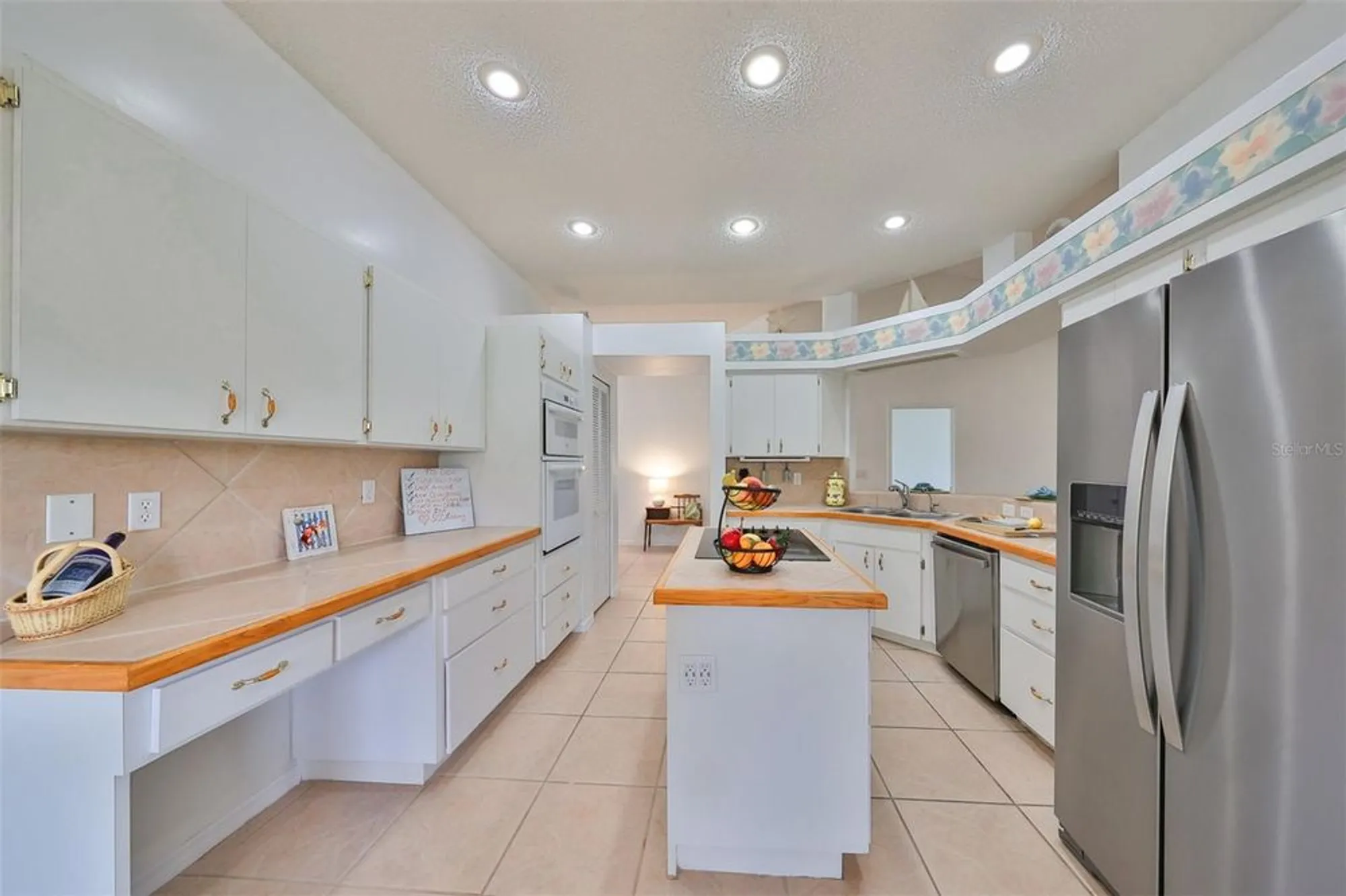 Property Slideshow image 14 of 42 | 902 mcdaniel st, Sun City Center, FL, 33573