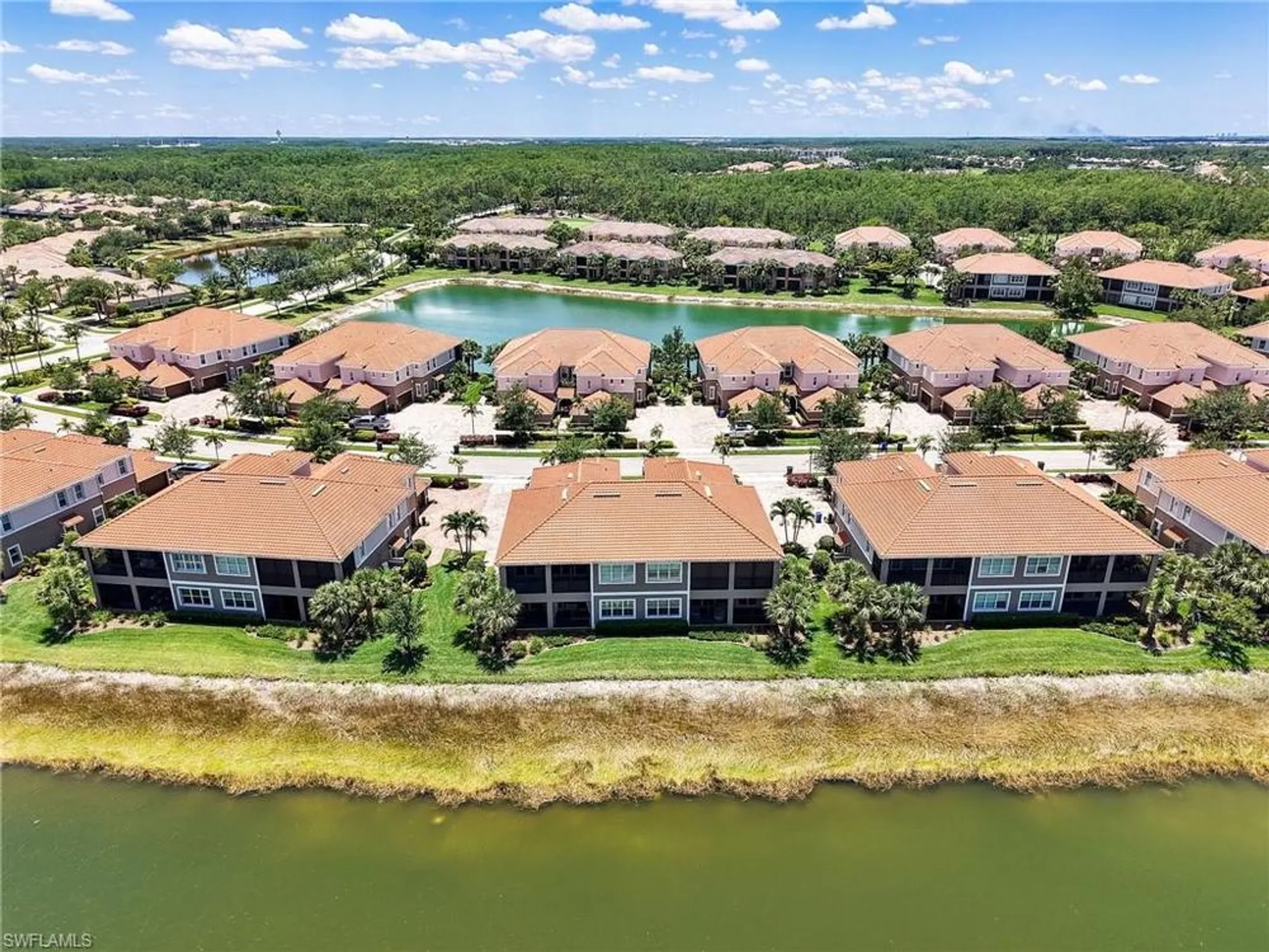 Property Slideshow image 25 of 33 | 10231 glastonbury cir 102, Fort Myers, FL, 33913