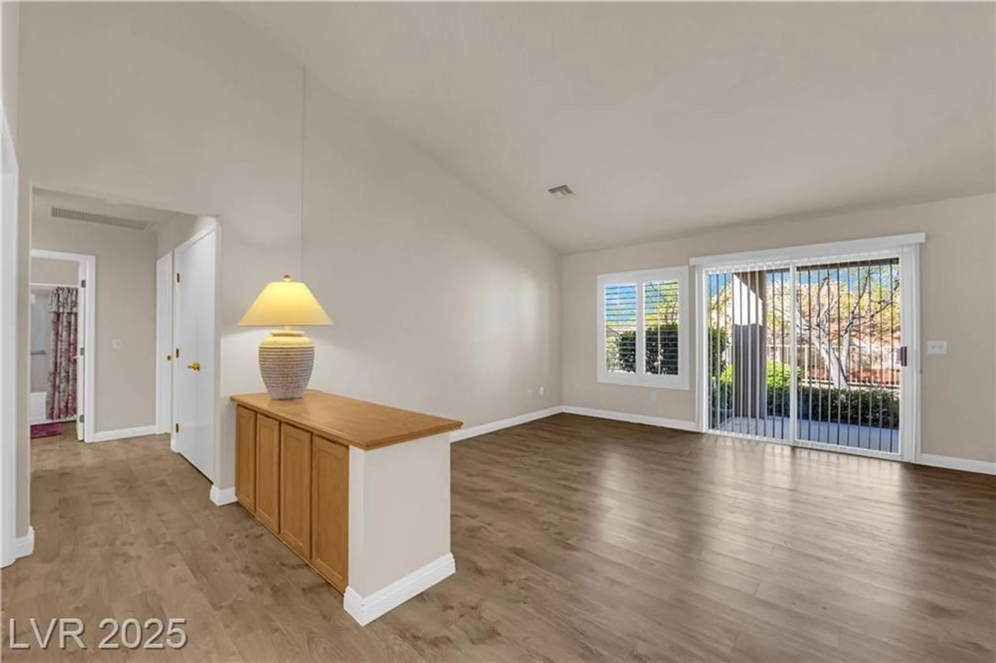 Property Slideshow image 8 of 20 | 8620 prairie hill dr, Las Vegas, NV, 89134