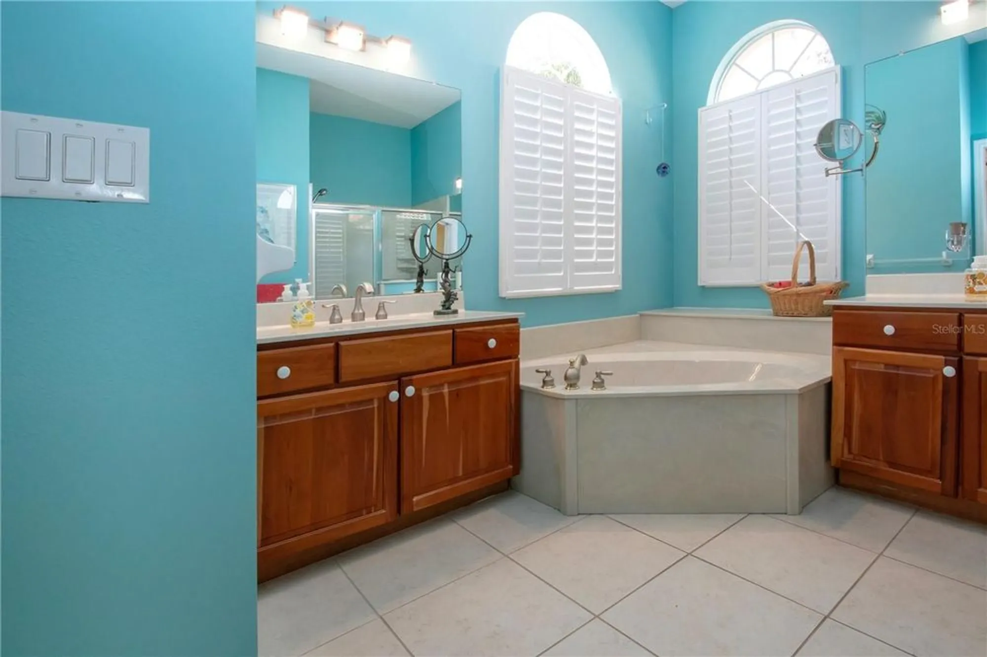Property Slideshow image 39 of 65 | 1308 crystal greens dr, Sun City Center, FL, 33573
