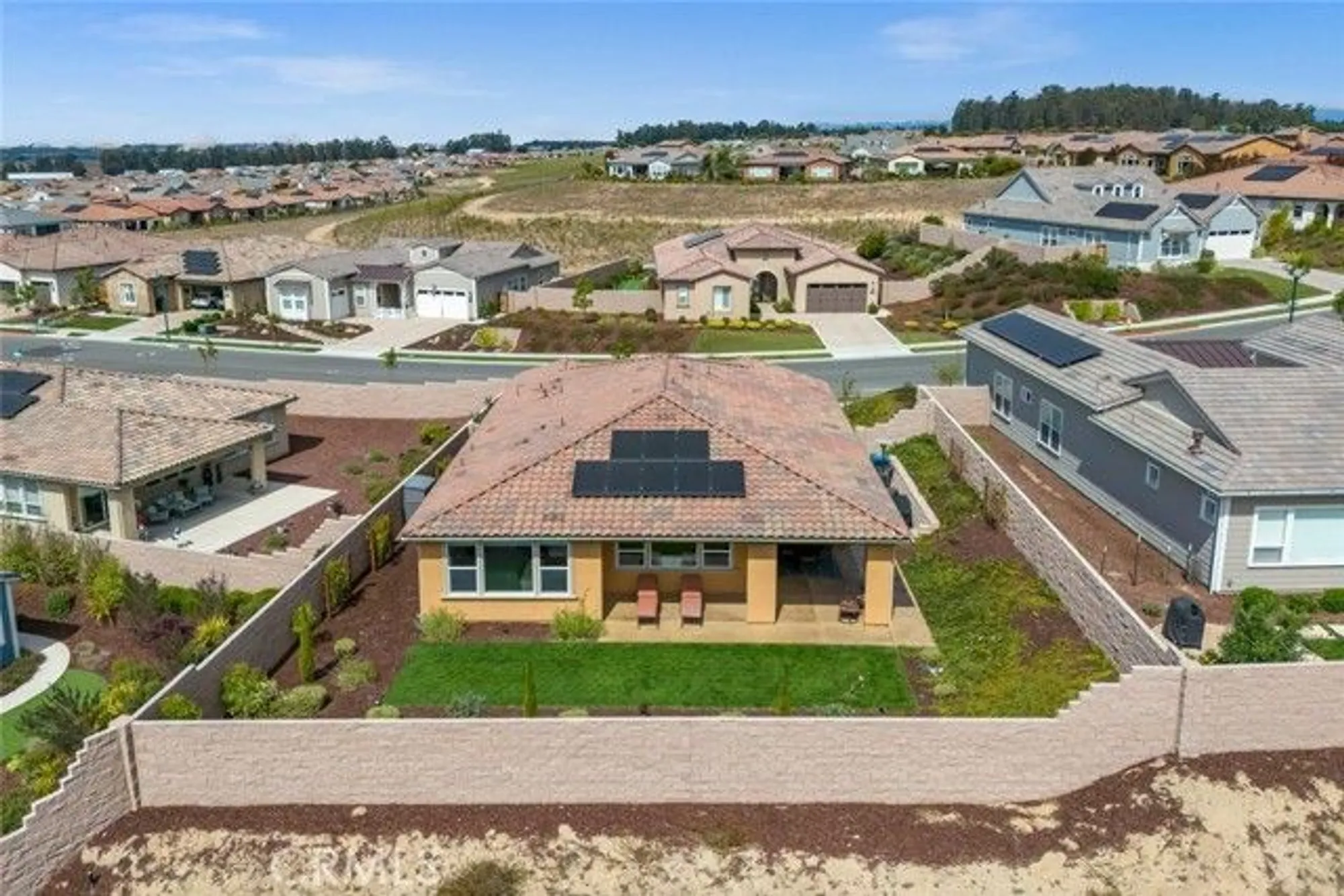 Property Slideshow image 40 of 64 | 1016 trail view pl, Nipomo, CA, 93444