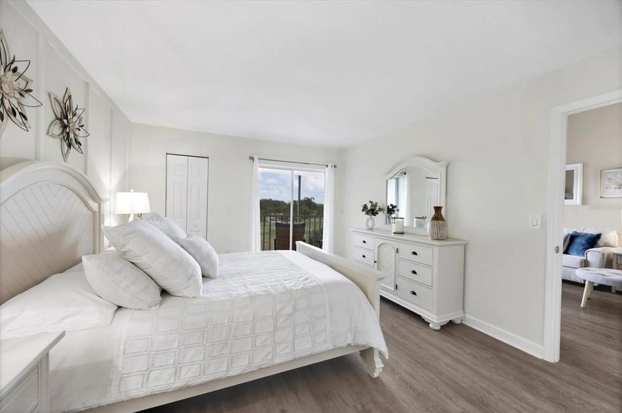 Property Slideshow image 24 of 61 | 408 cerromar cir 331, Venice, FL, 34293