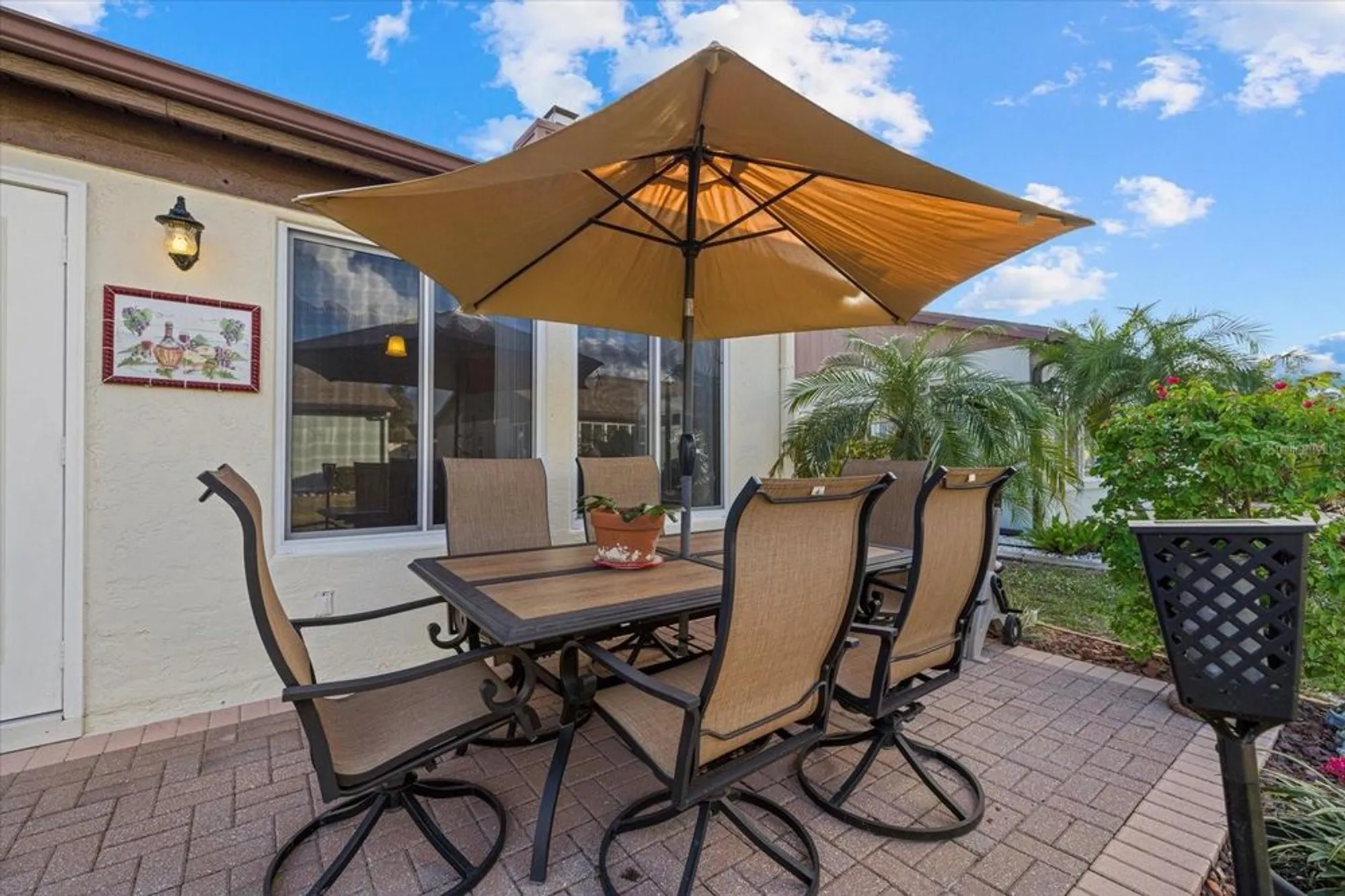 Property Slideshow image 6 of 48 | 508 foxwood blvd, Englewood, FL, 34223