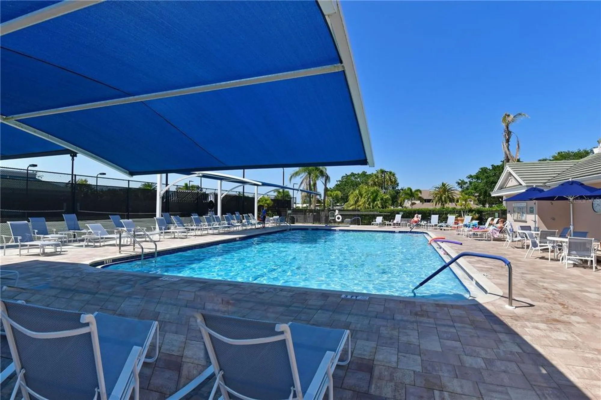 Property Slideshow image 56 of 70 | 6904 drewrys blf apt 803, Bradenton, FL, 34203