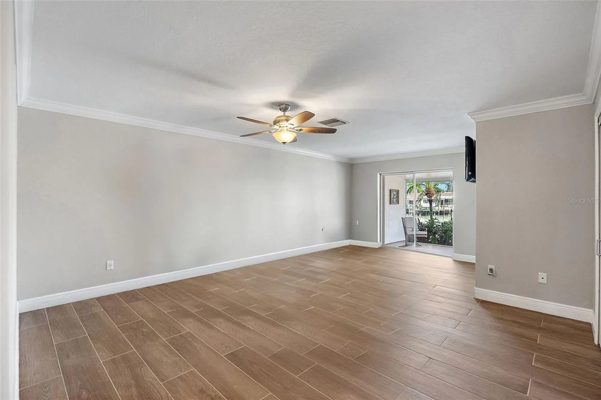 Property Slideshow image 14 of 40 | 325 boca ciega point blvd, St Petersburg, FL, 33708